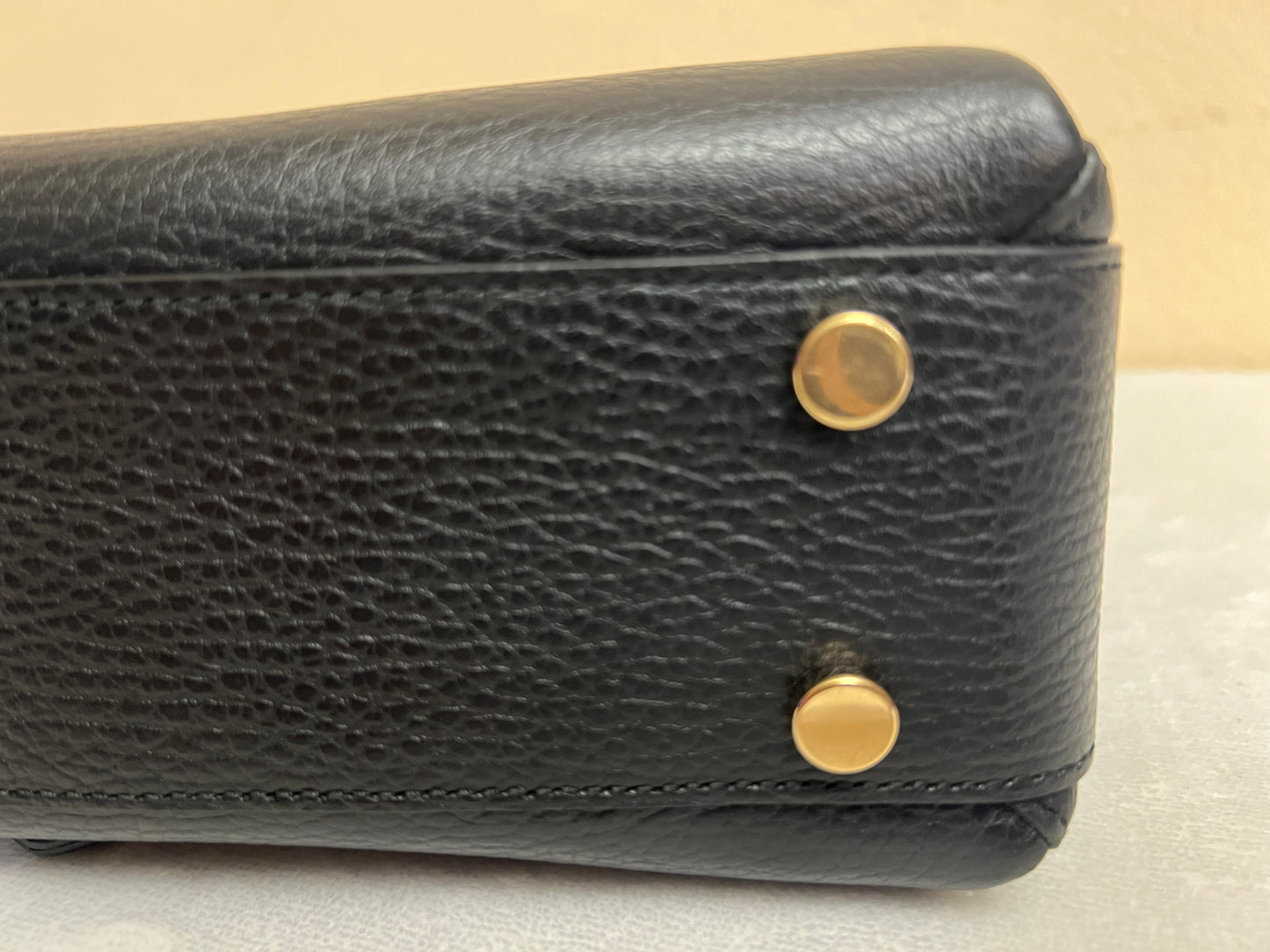 INTERLOCKING BLACK SHW 2