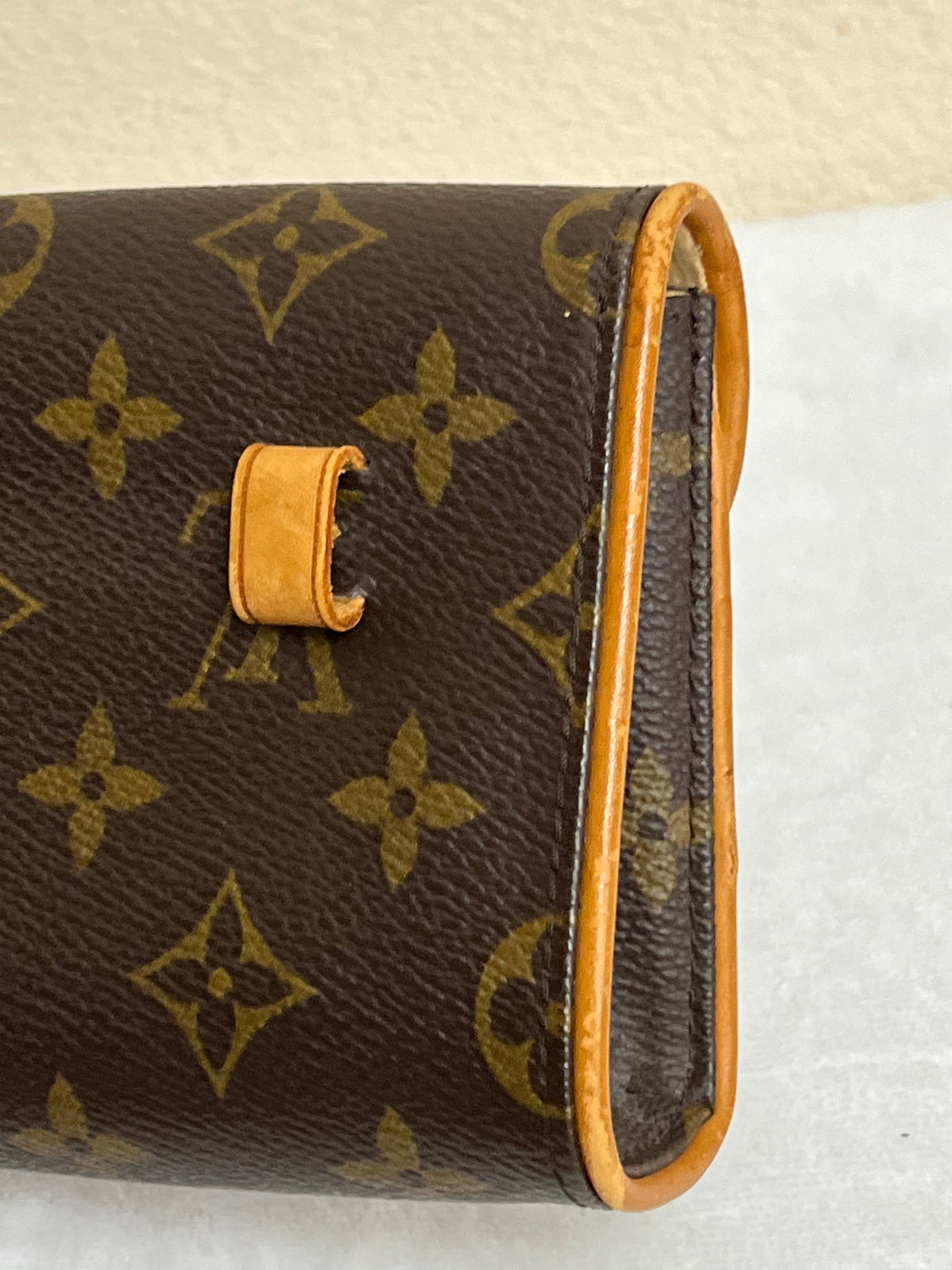 FLORENTINE BELTBAG