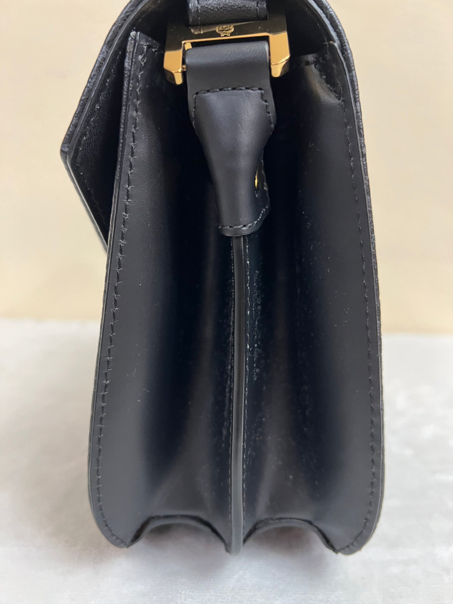 MCM PATRICIA STUDDED BLACK