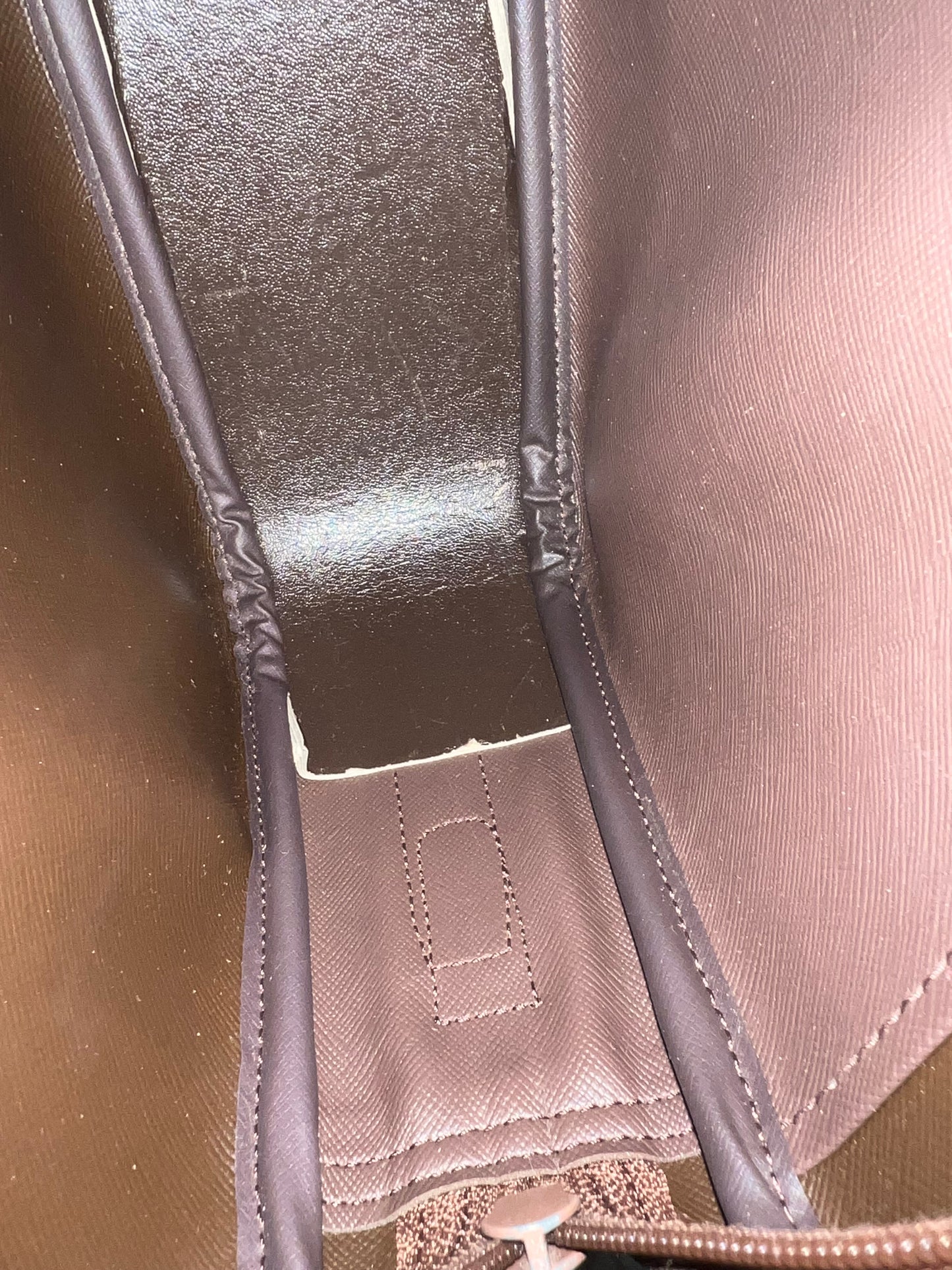 B _ B SHOULDER BAG