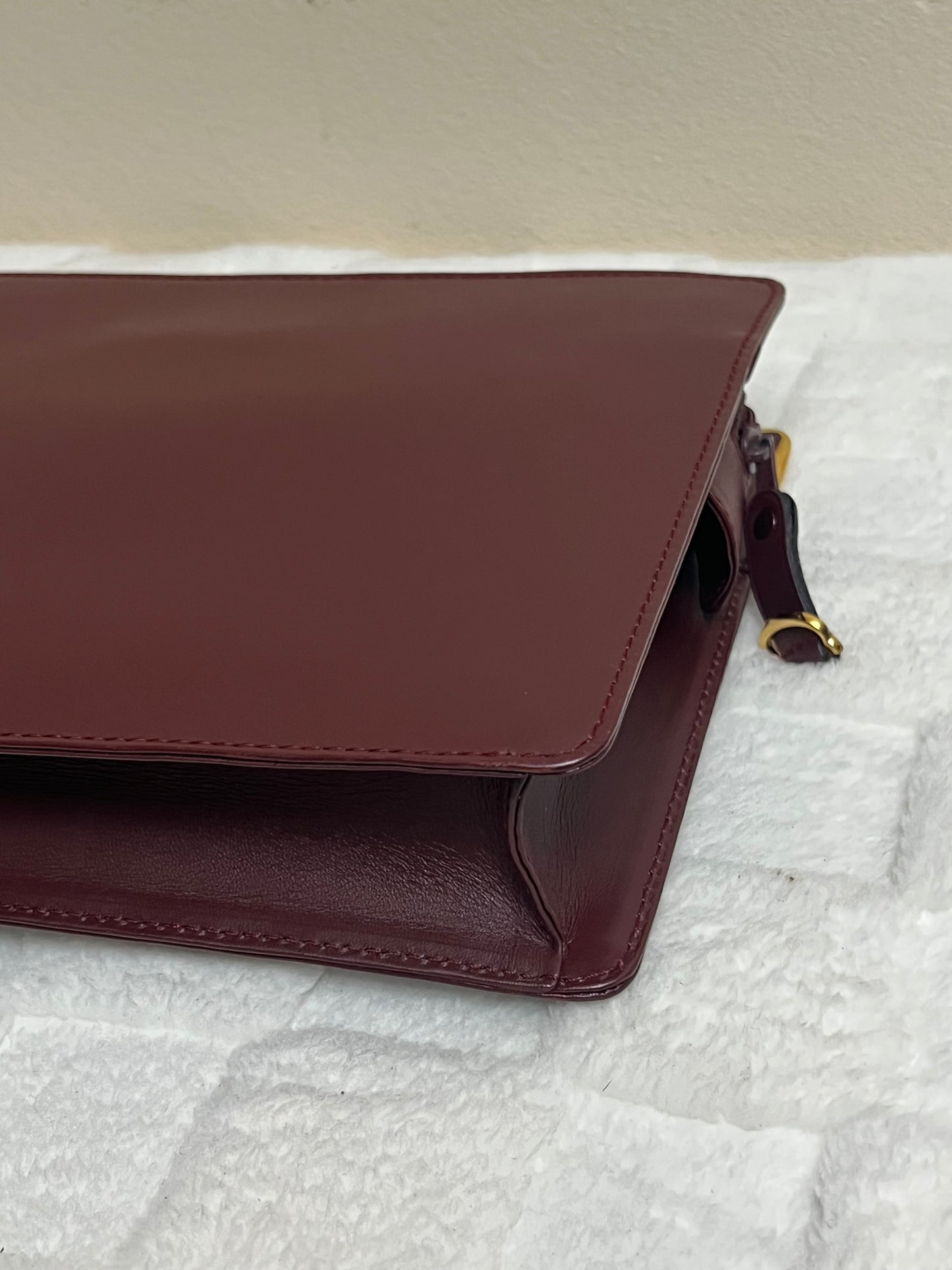 C_ A _ R _ T _ I _ E _ R CLUTCH MAROON