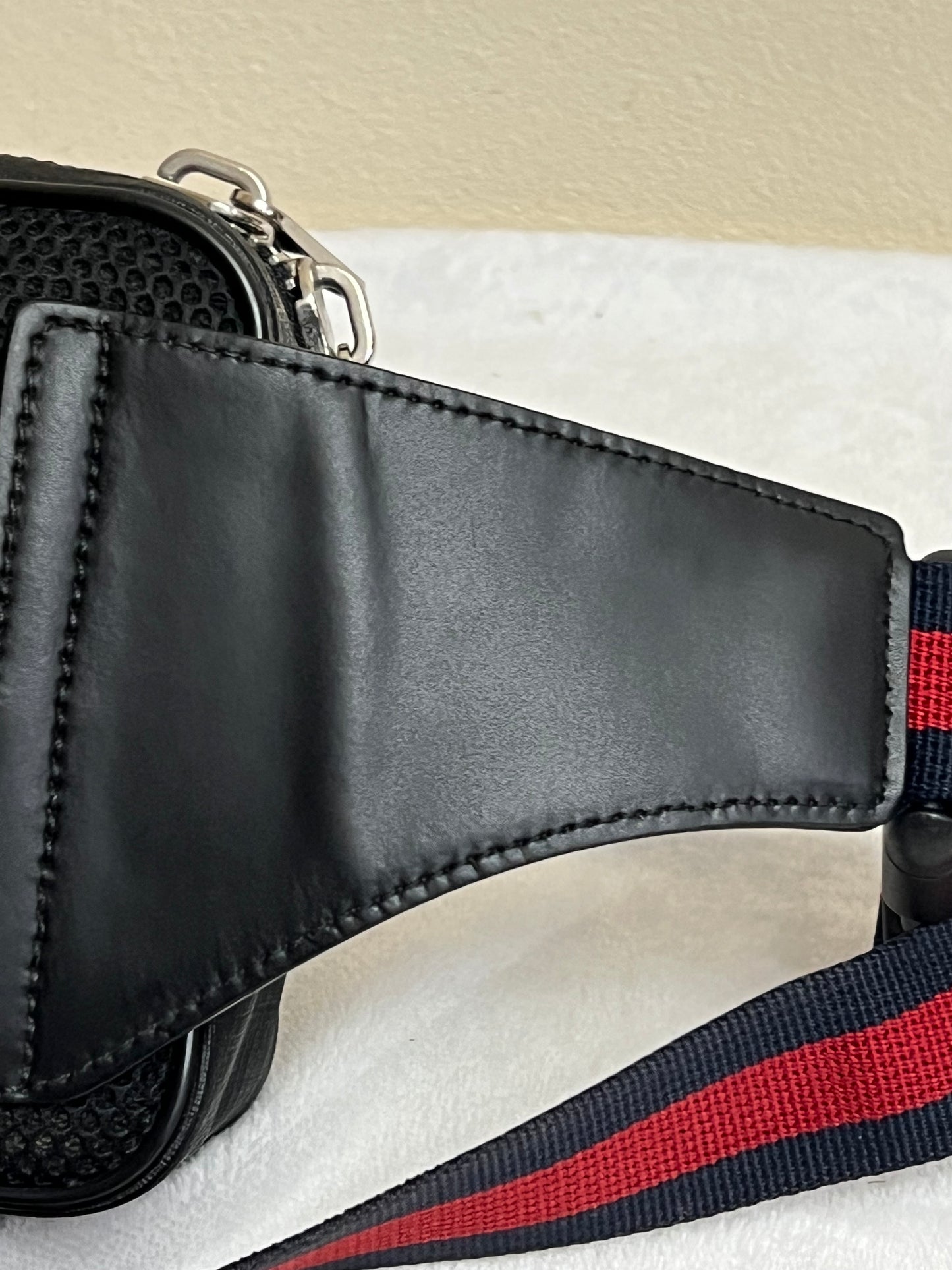 SUPREME BELTBAG