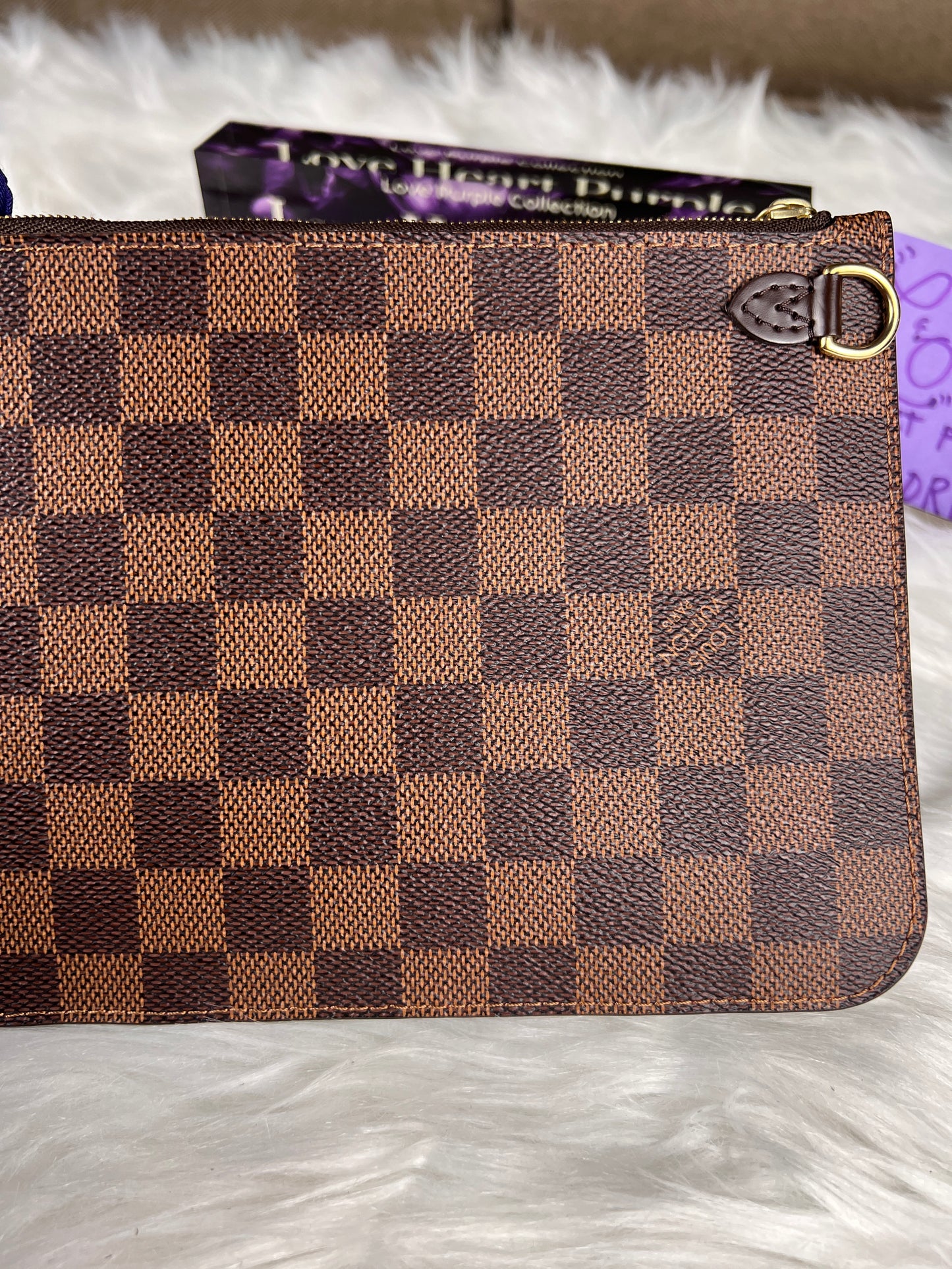 NEVERFULL POCHETTE MM DAMIER / RED INTERIOR