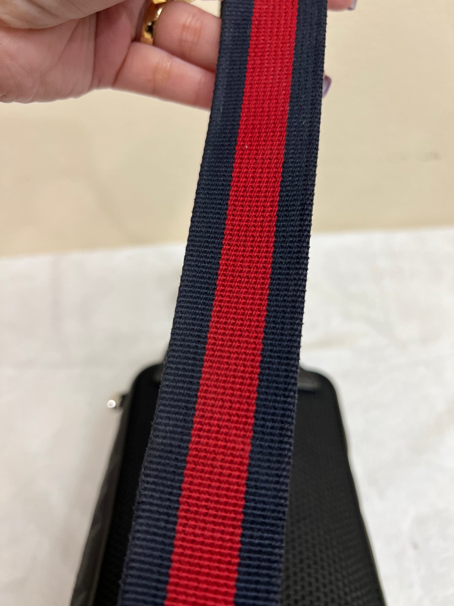 SUPREME BELTBAG