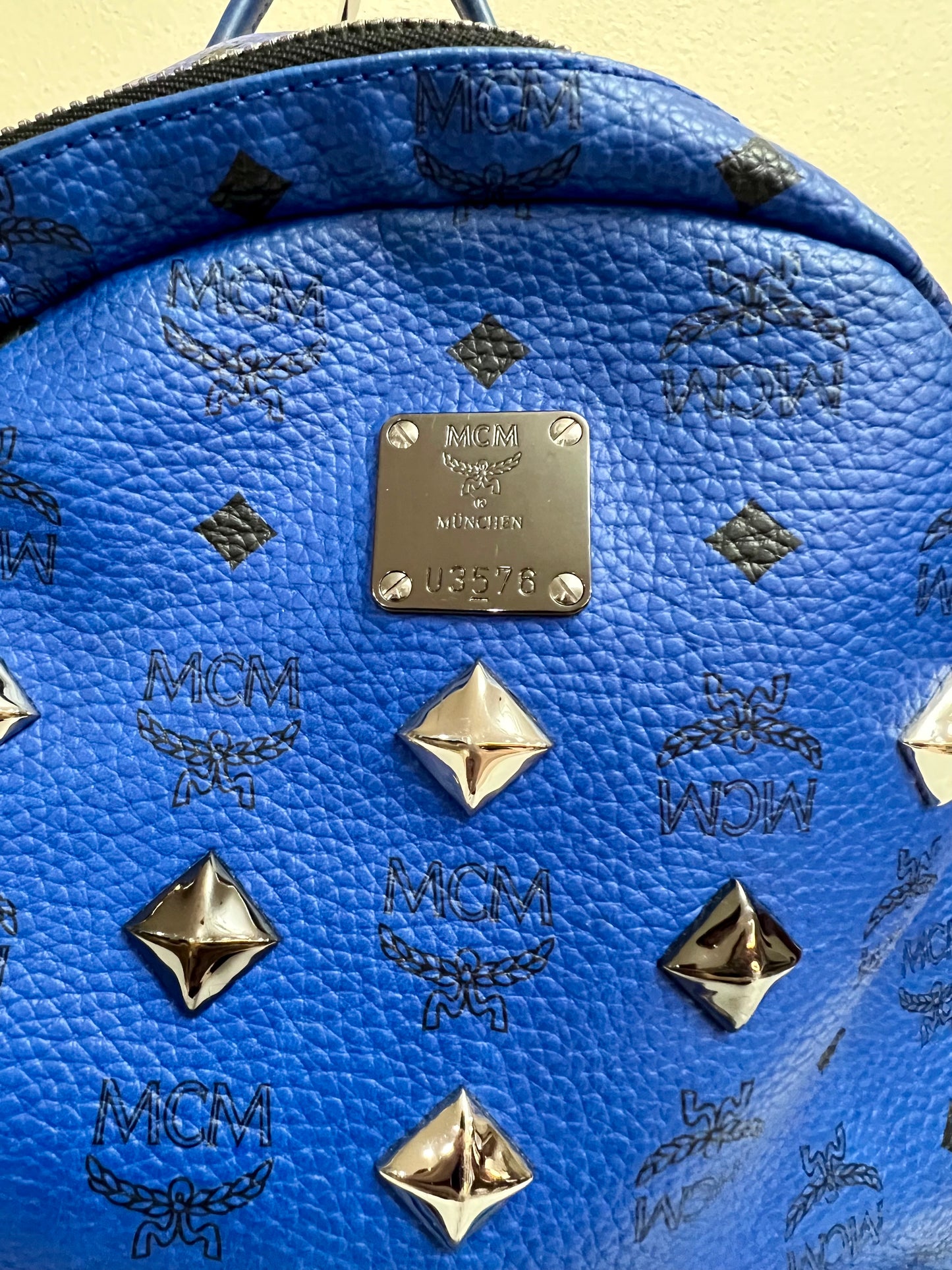 MCM BAGPACK LIMITED EDITION BLUE