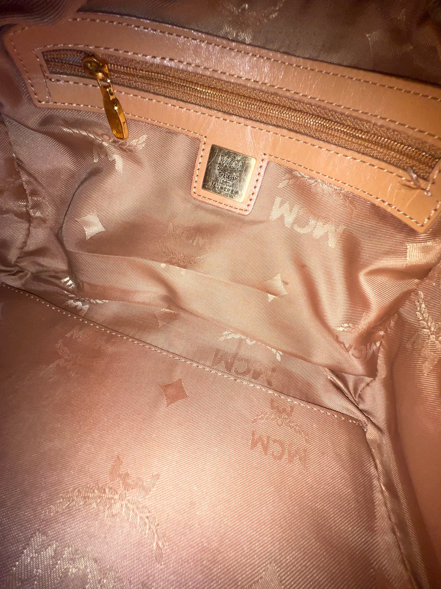 MCM COGNAC BOSTON 20 w/ STRAP