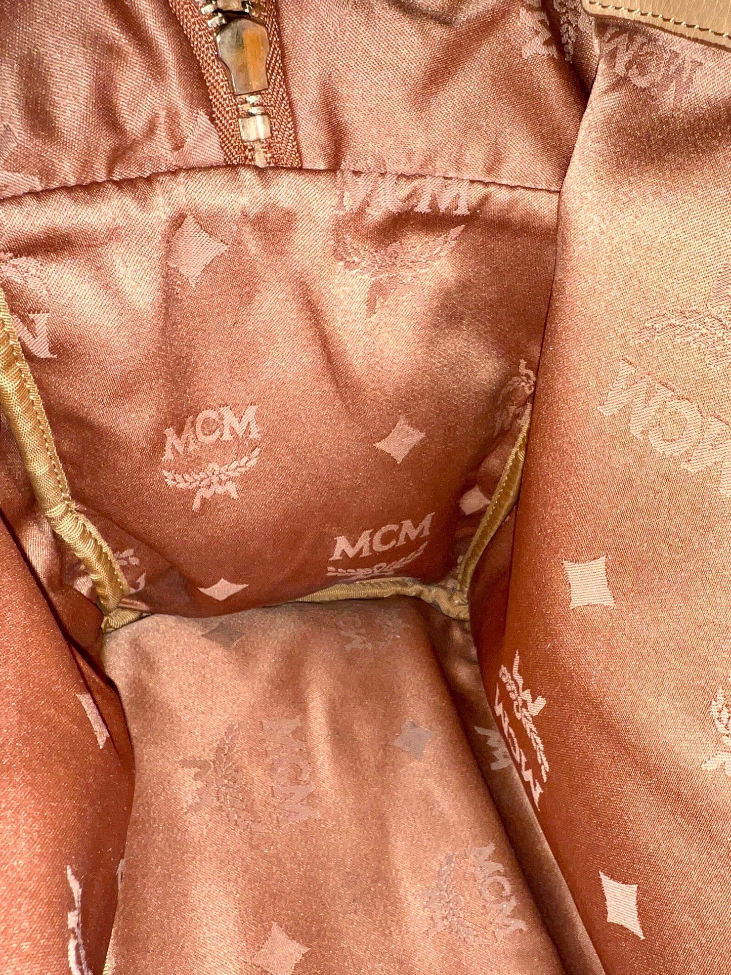 MCM BAGPACK COGNAC LIMITED EDITION