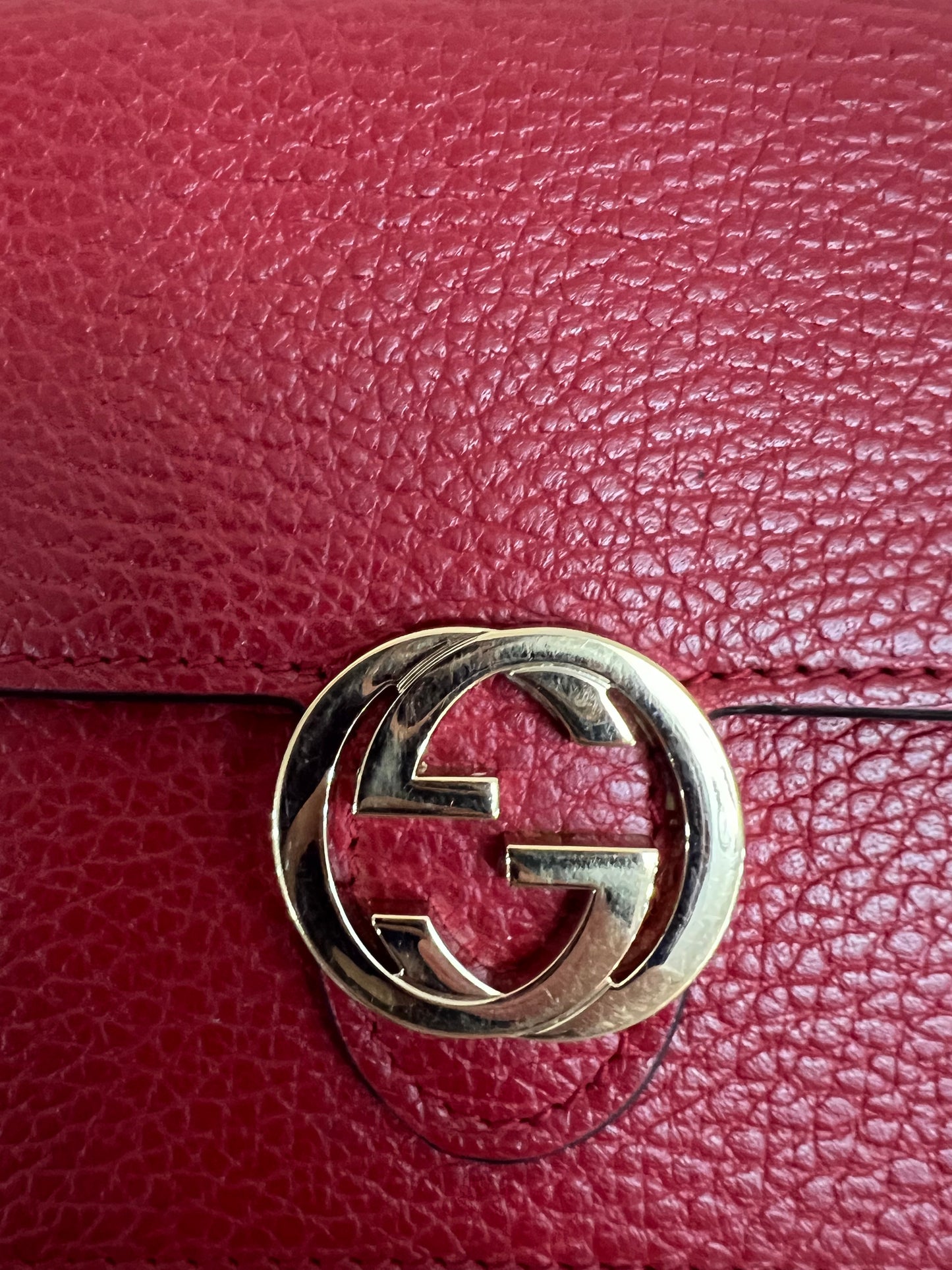 INTERLOCKING WALLET ON CHAIN