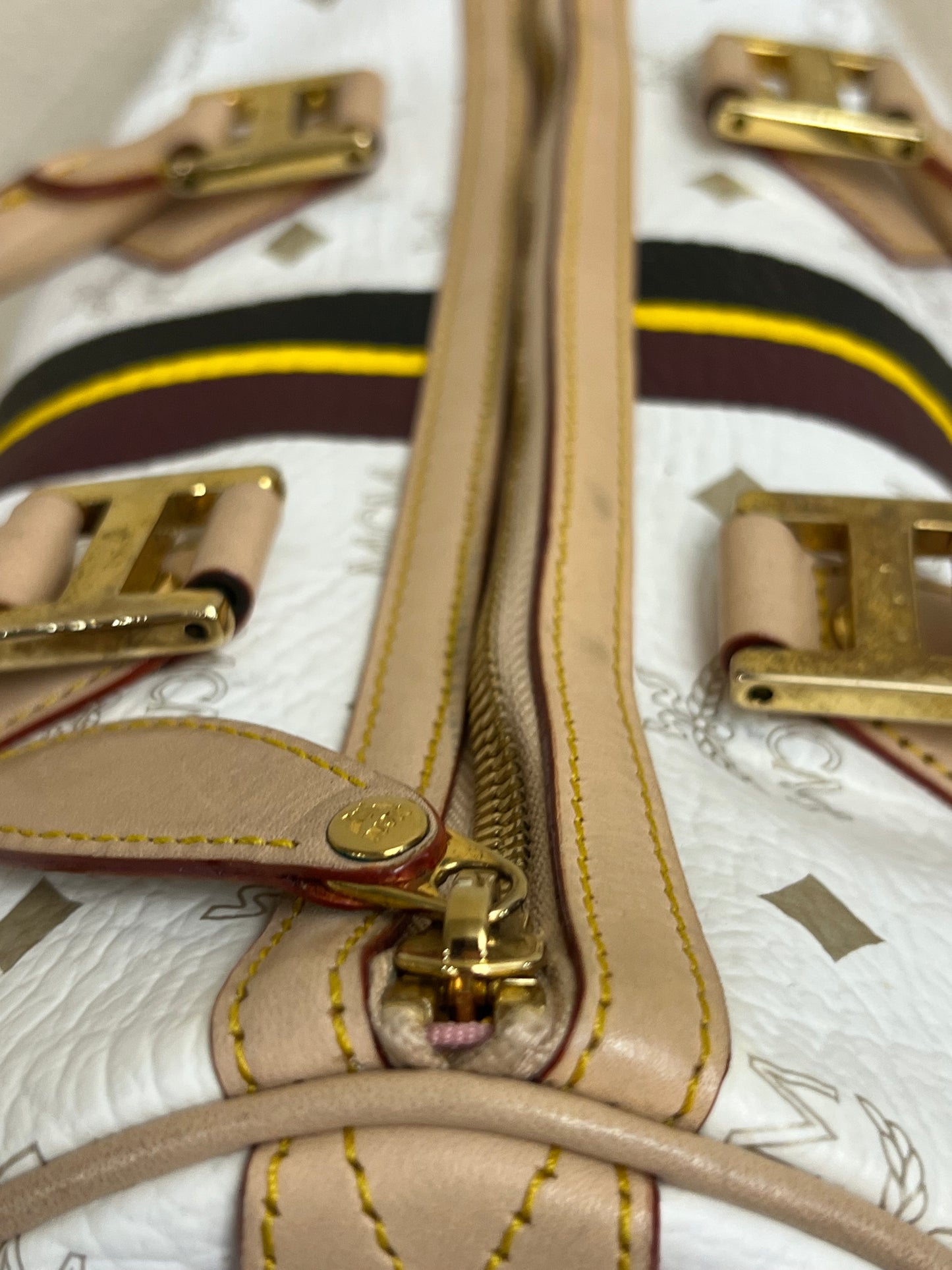 MCM BOSTON WHITE 30
