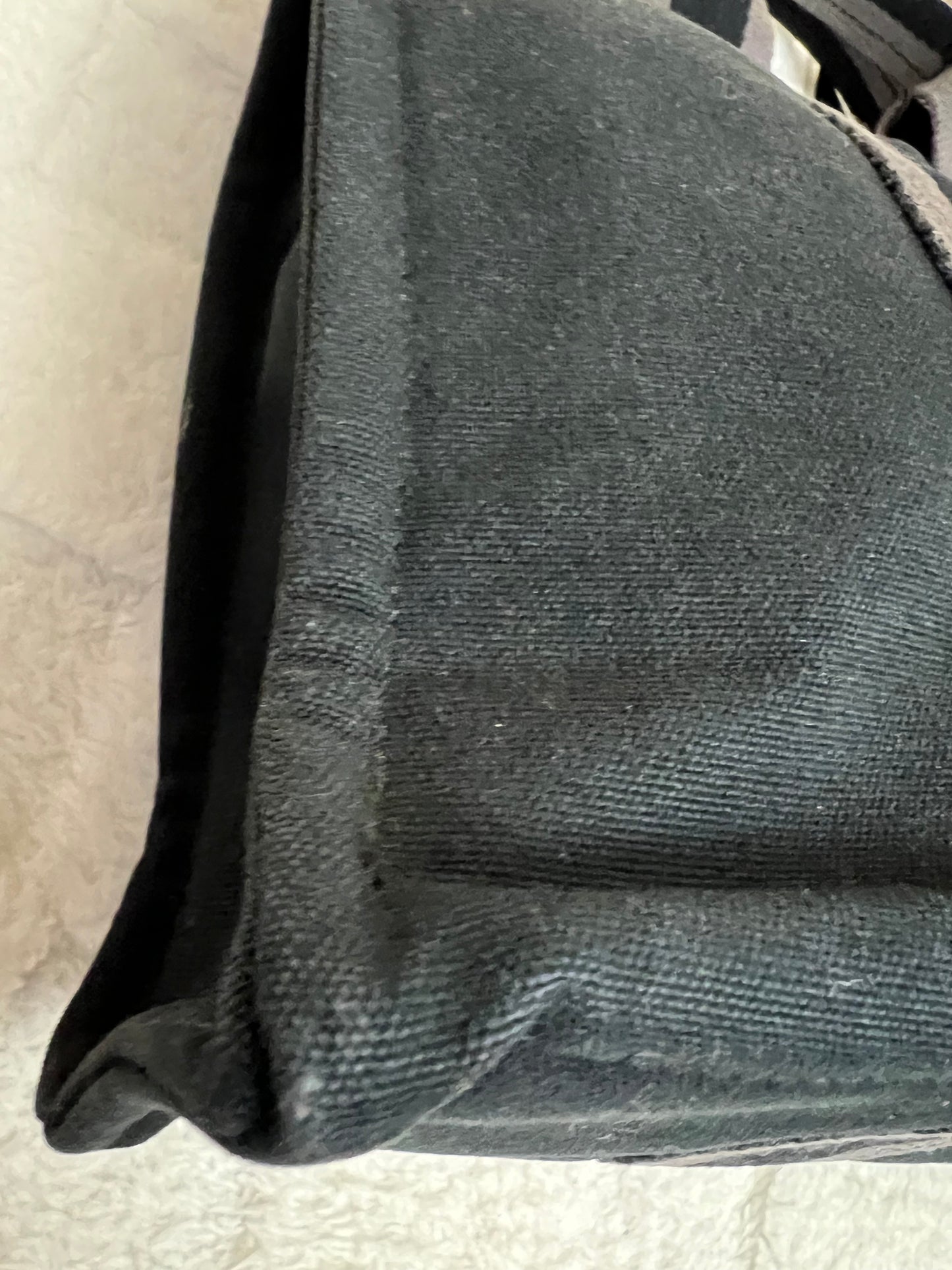 H TOTE SMALL BLACK