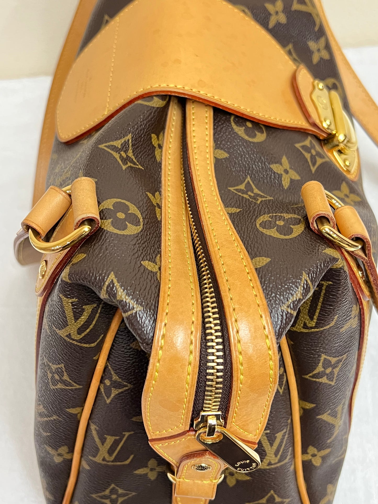 STRESSA MONOGRAM