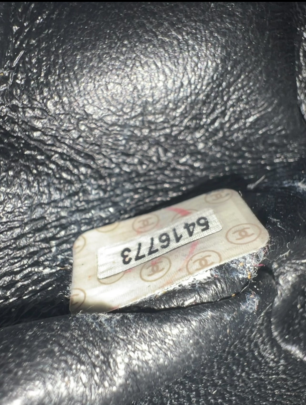MEDALLION BLACK GHW