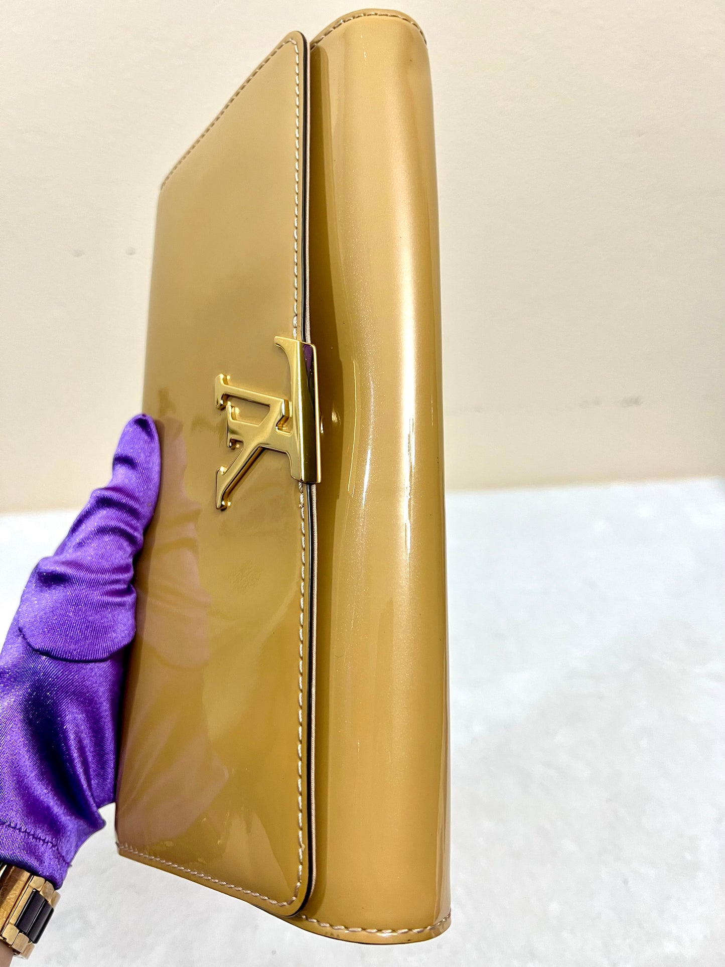 LOUISE CLUTCH VERNIS YELLOW