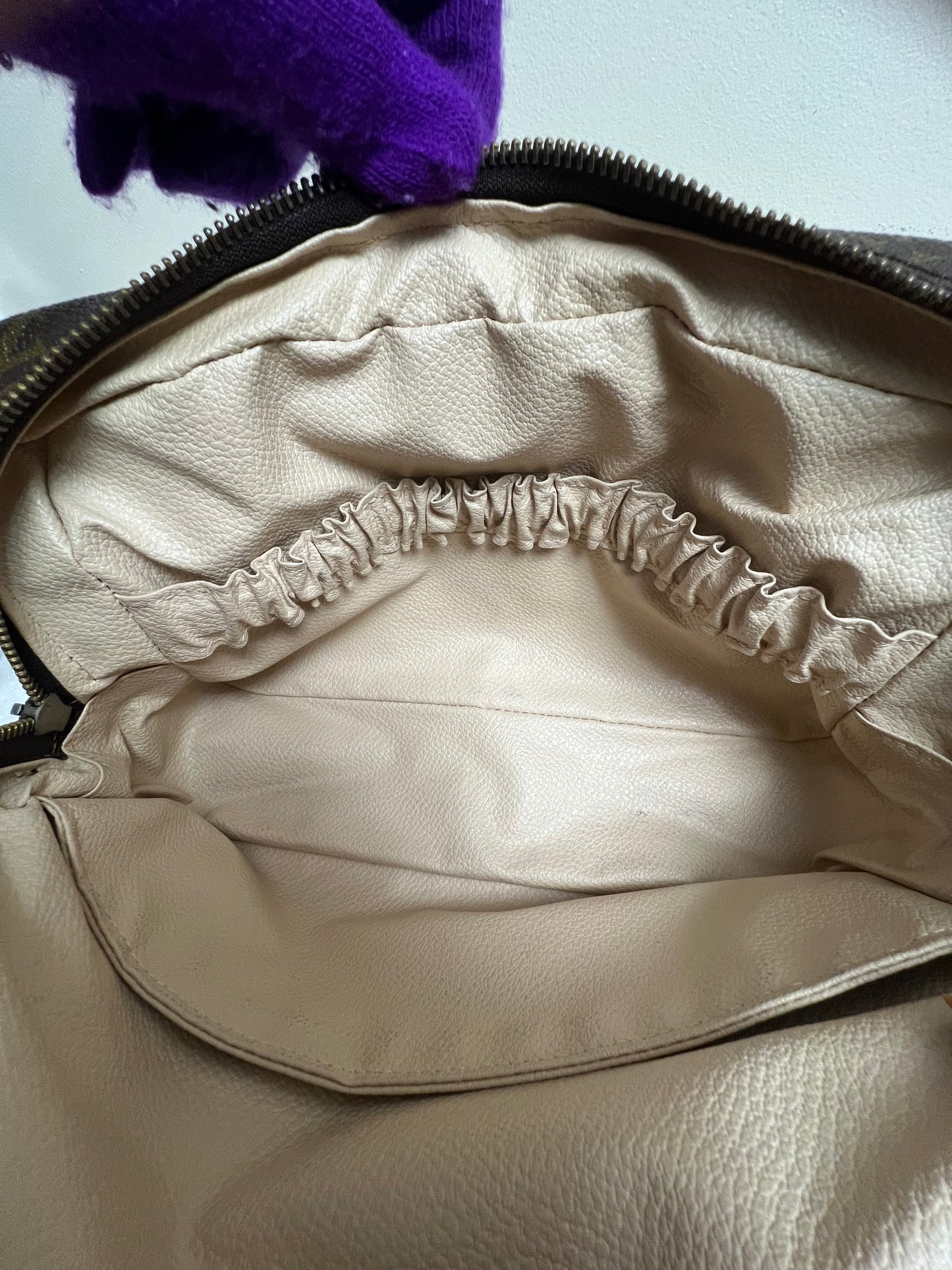 TROUSSE 28 MONOGRAM