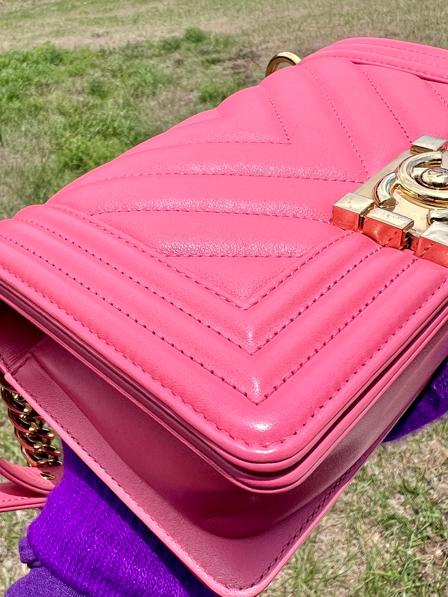 BOY FLAP CHEVRON CALFSKIN SMALL PINK