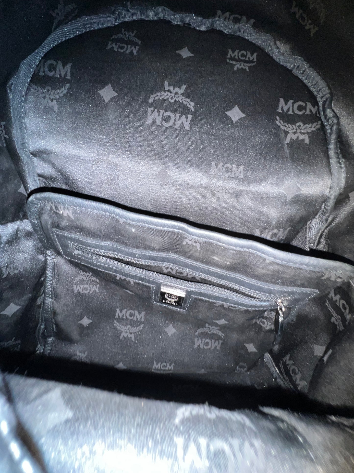 MCM BAGPACK BLACK LTD