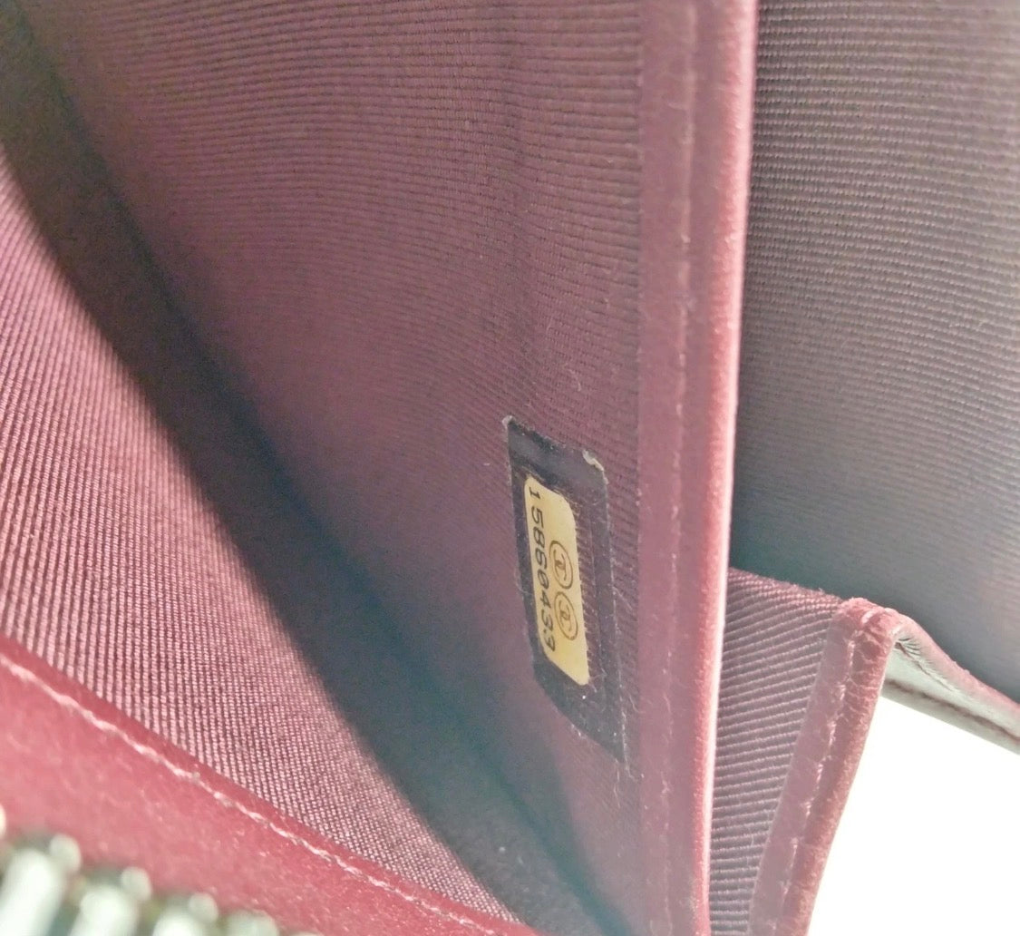 ZIPPY CAVIAR LONG WALLET SILVER GHW