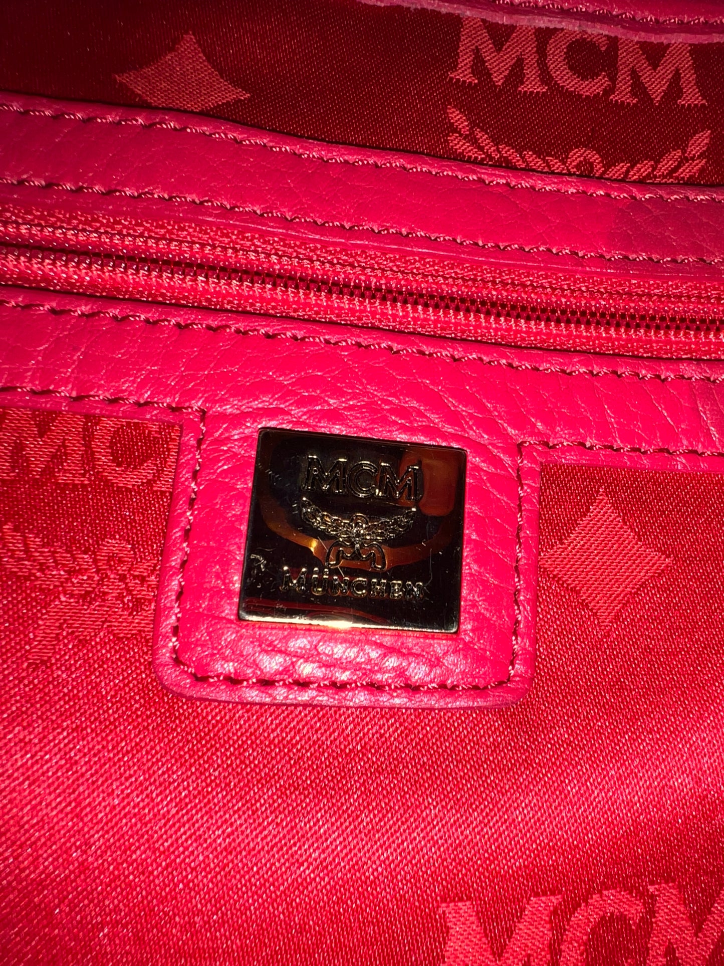 MCM RED BAGPACK LTD