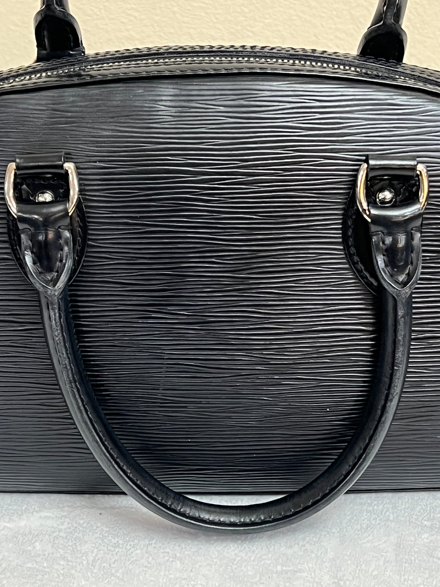 JASMINE EPI BLACK