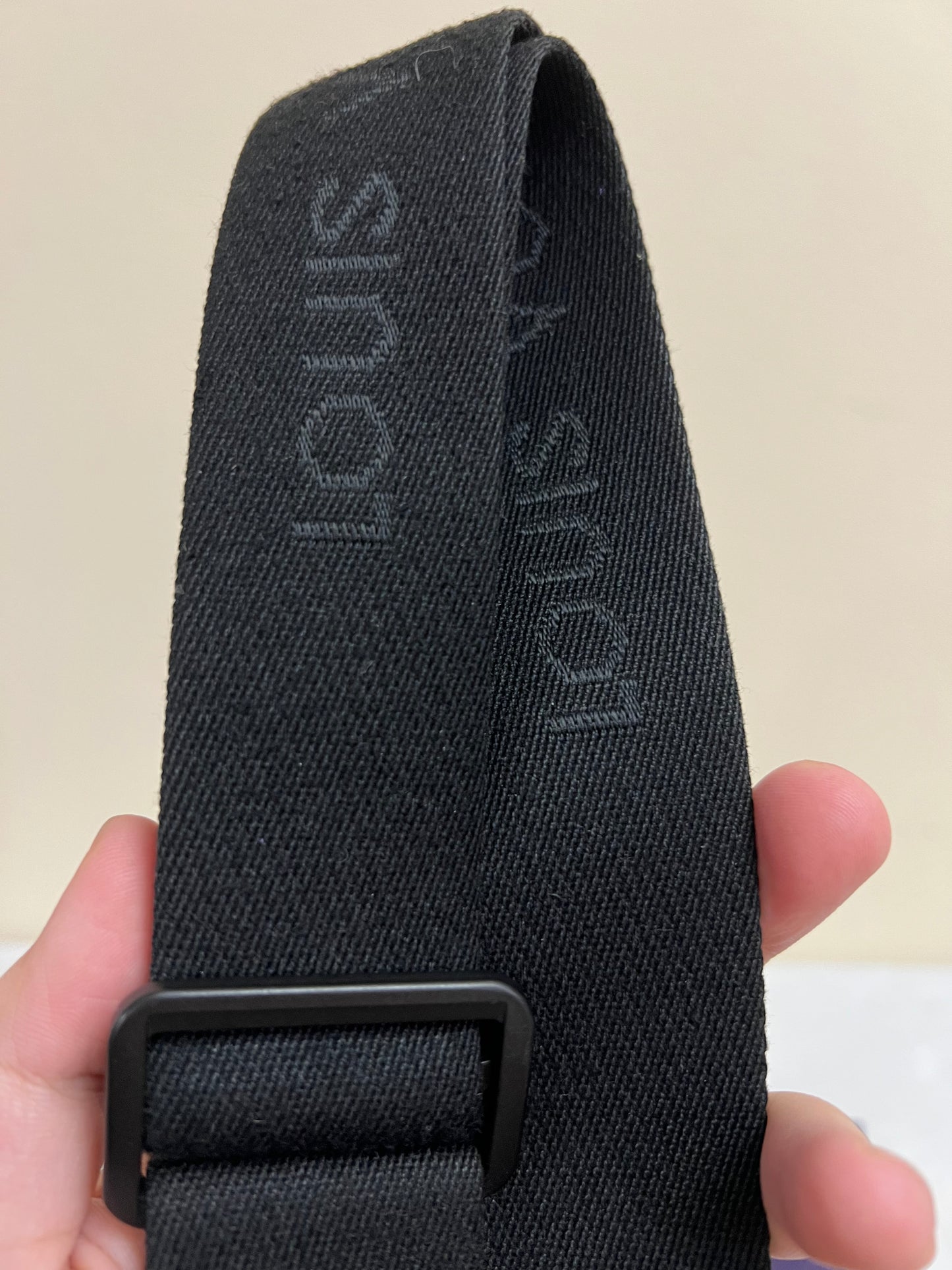 MACASAR CROSSBODY