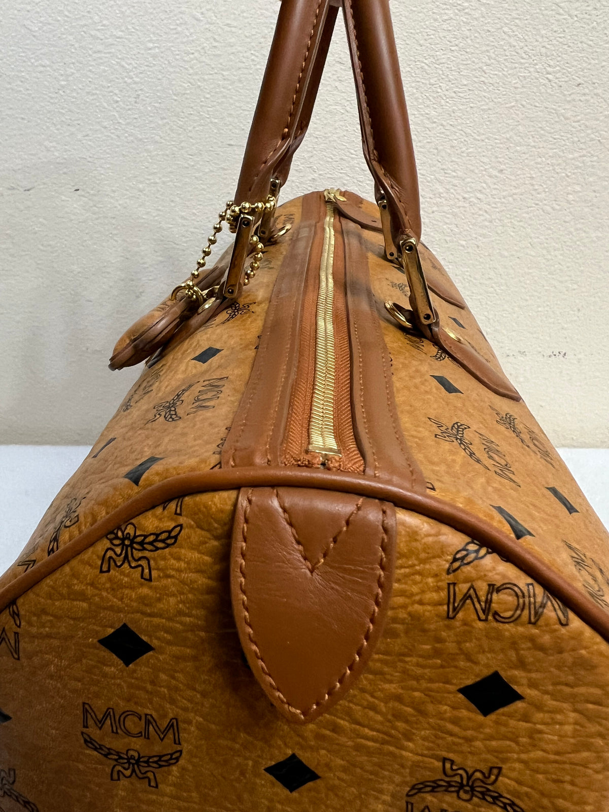 MCM DUFFLE 40 COGNAC