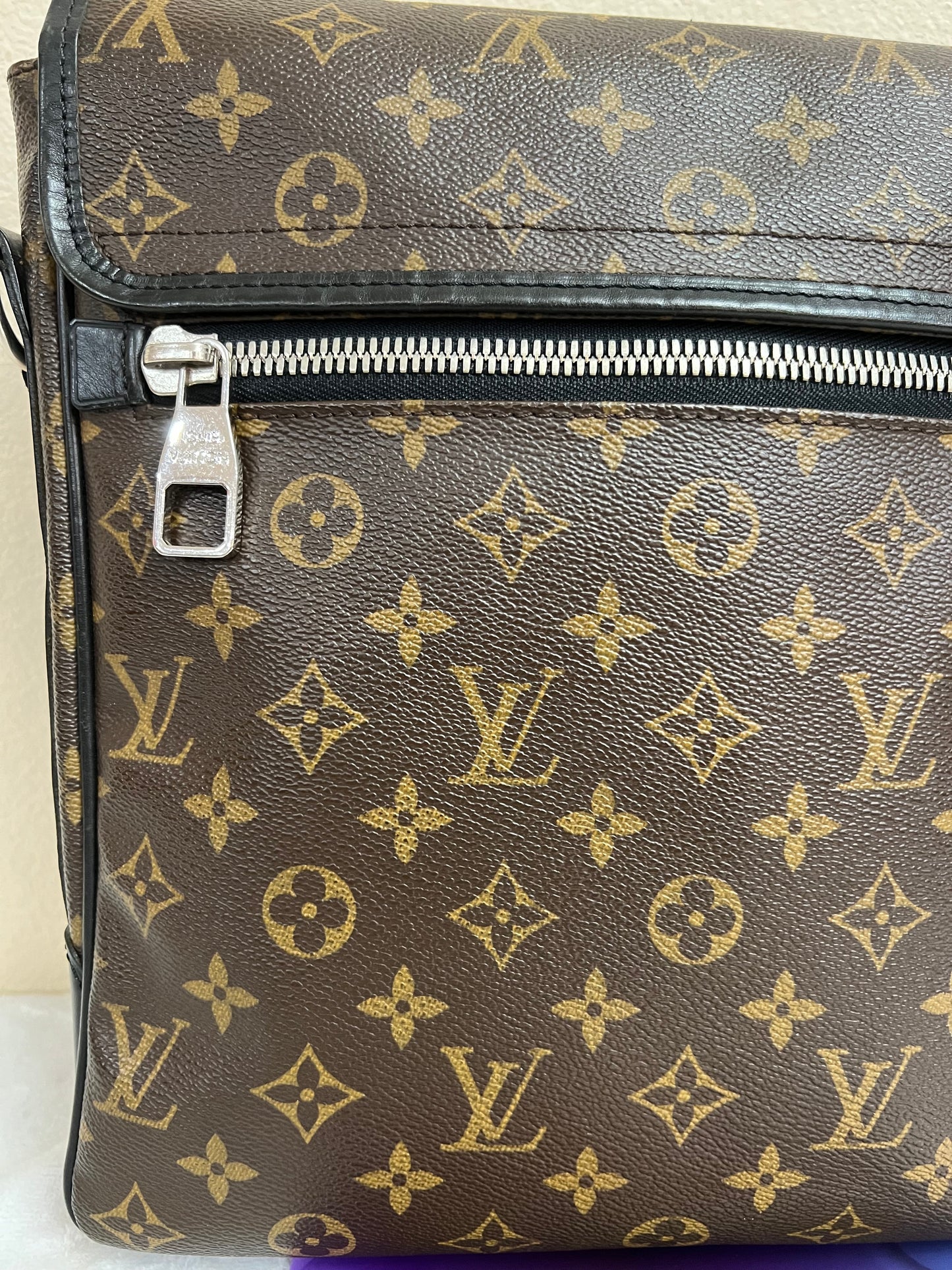 MACASAR CROSSBODY