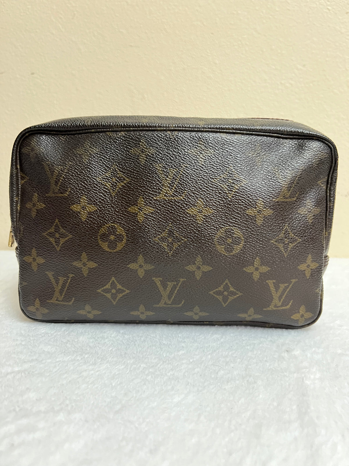 TROUSSE 23 MONO