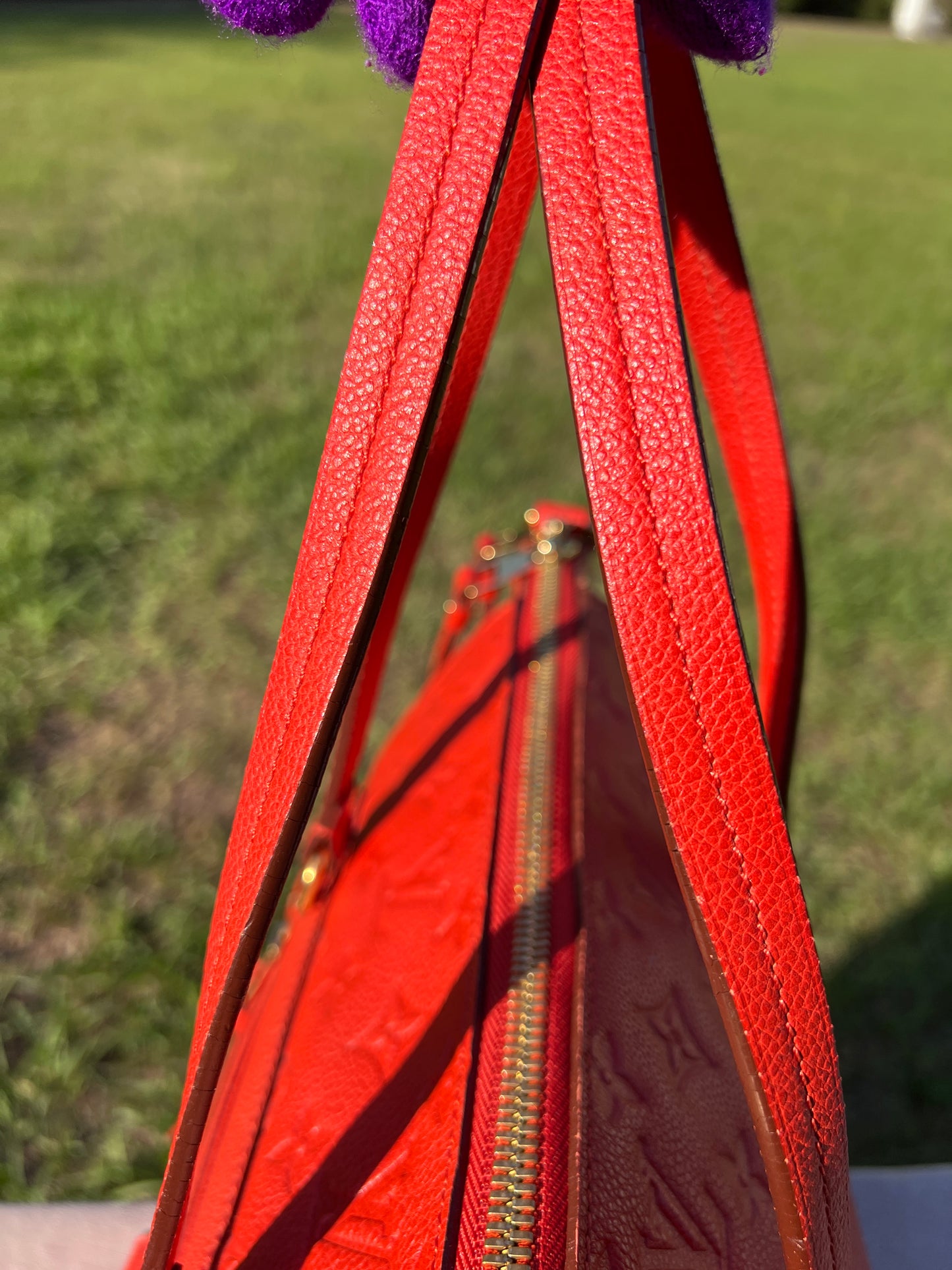 LUMINEUSE EMPRIENTE RED PM 