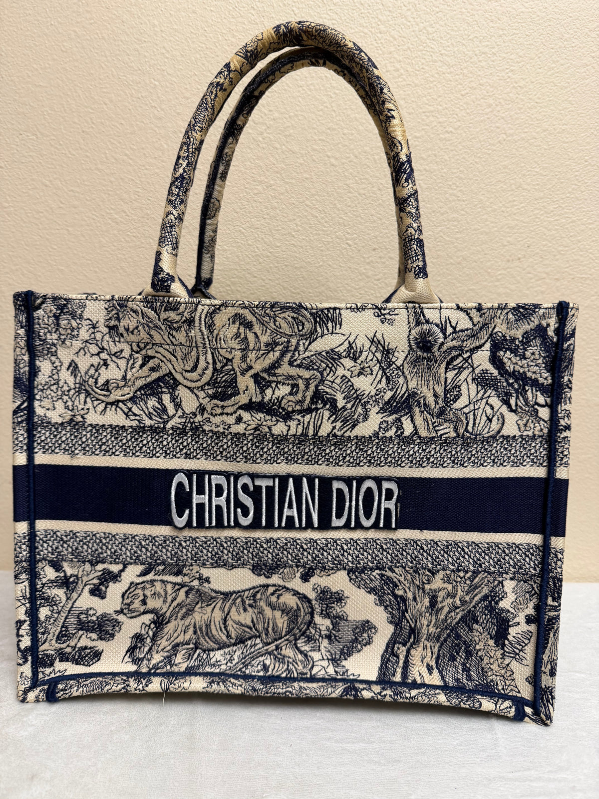 BOOKED TOTE