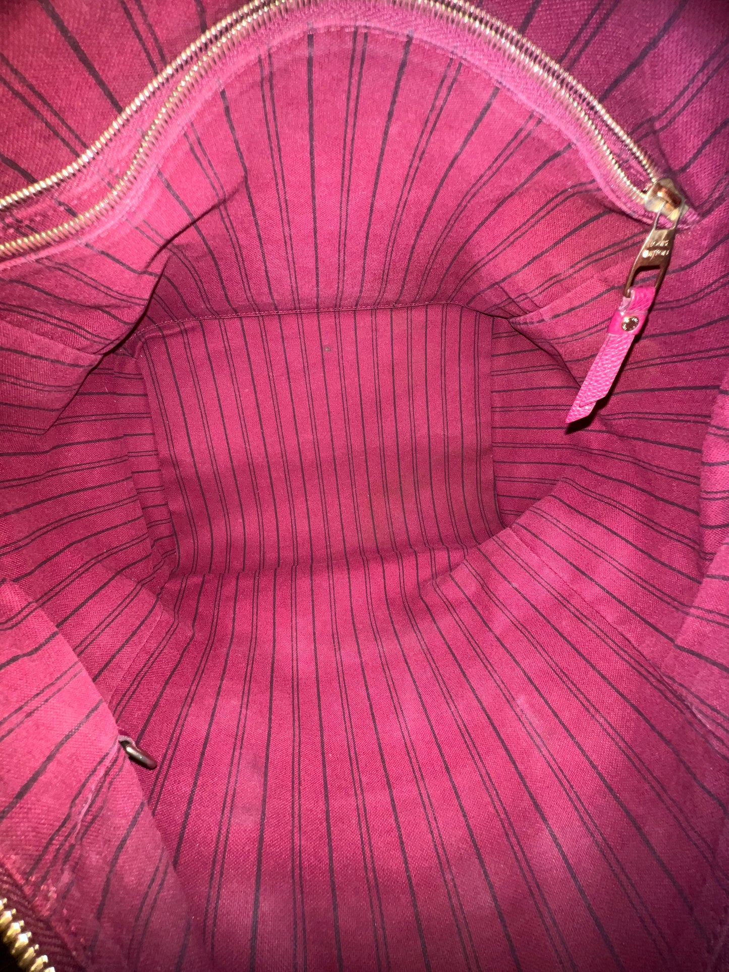 LUMINEUSE EMPRIENTE BURGUNDY