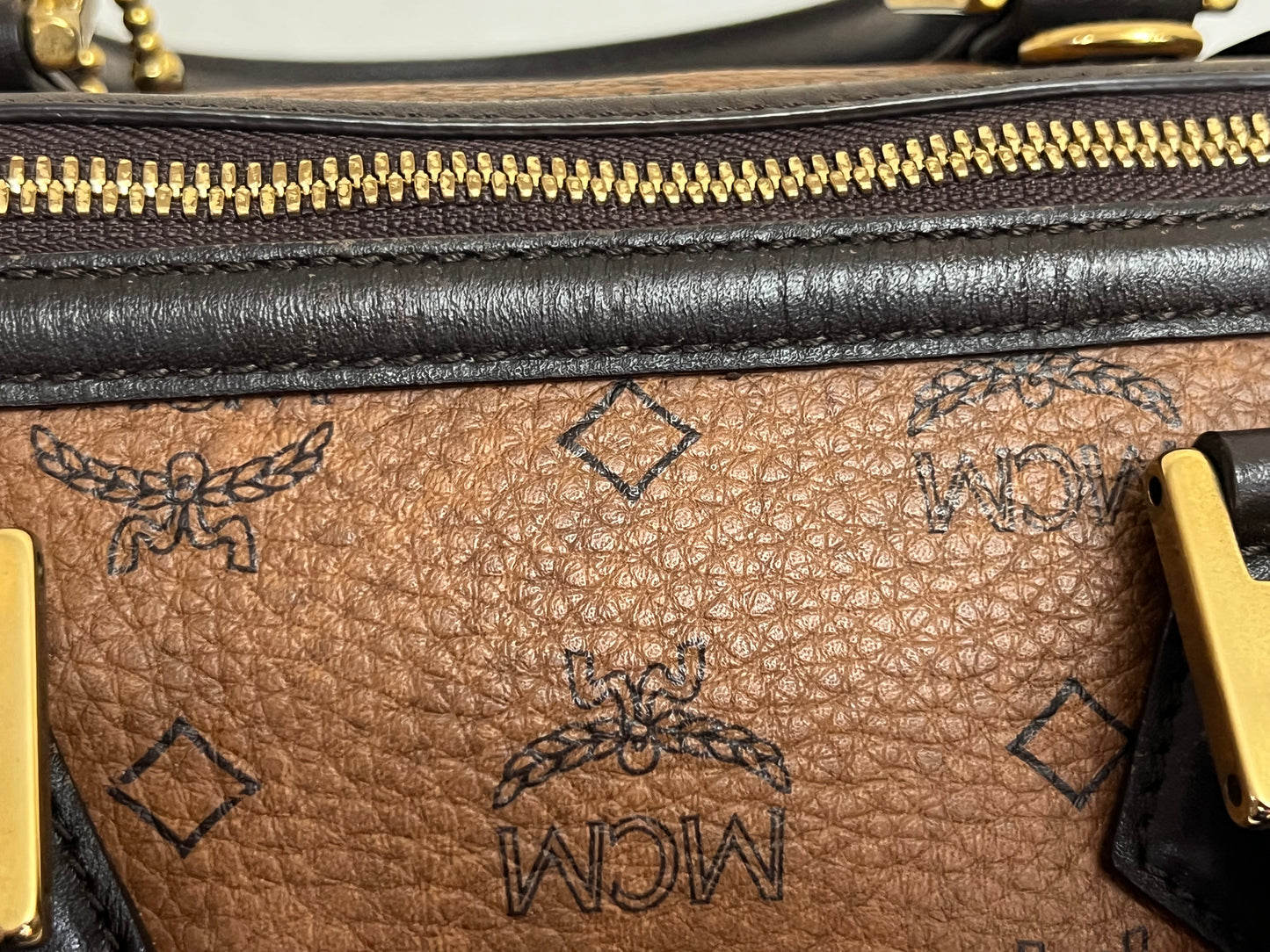 MCM BOSTON CHOCO 25 w/ BONE