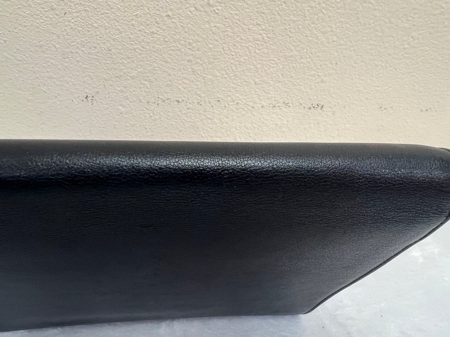 BELLE DE JOUR CLUTCH BLACK