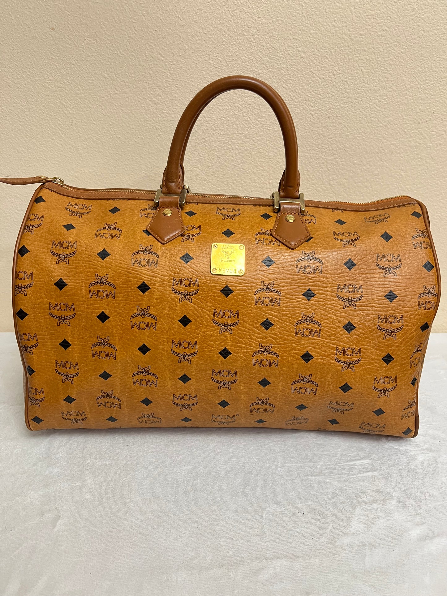MCM DUFFLE 40 COGNAC