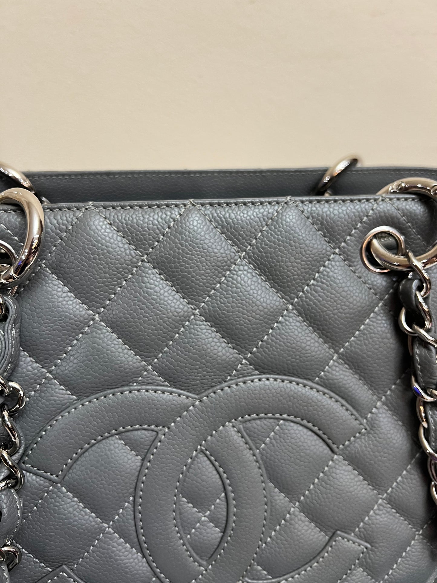 GST GRAY CAVIAR SHW