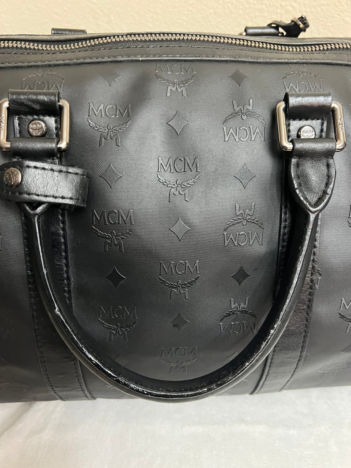DUFFLE 45 BLACK ON BLACK