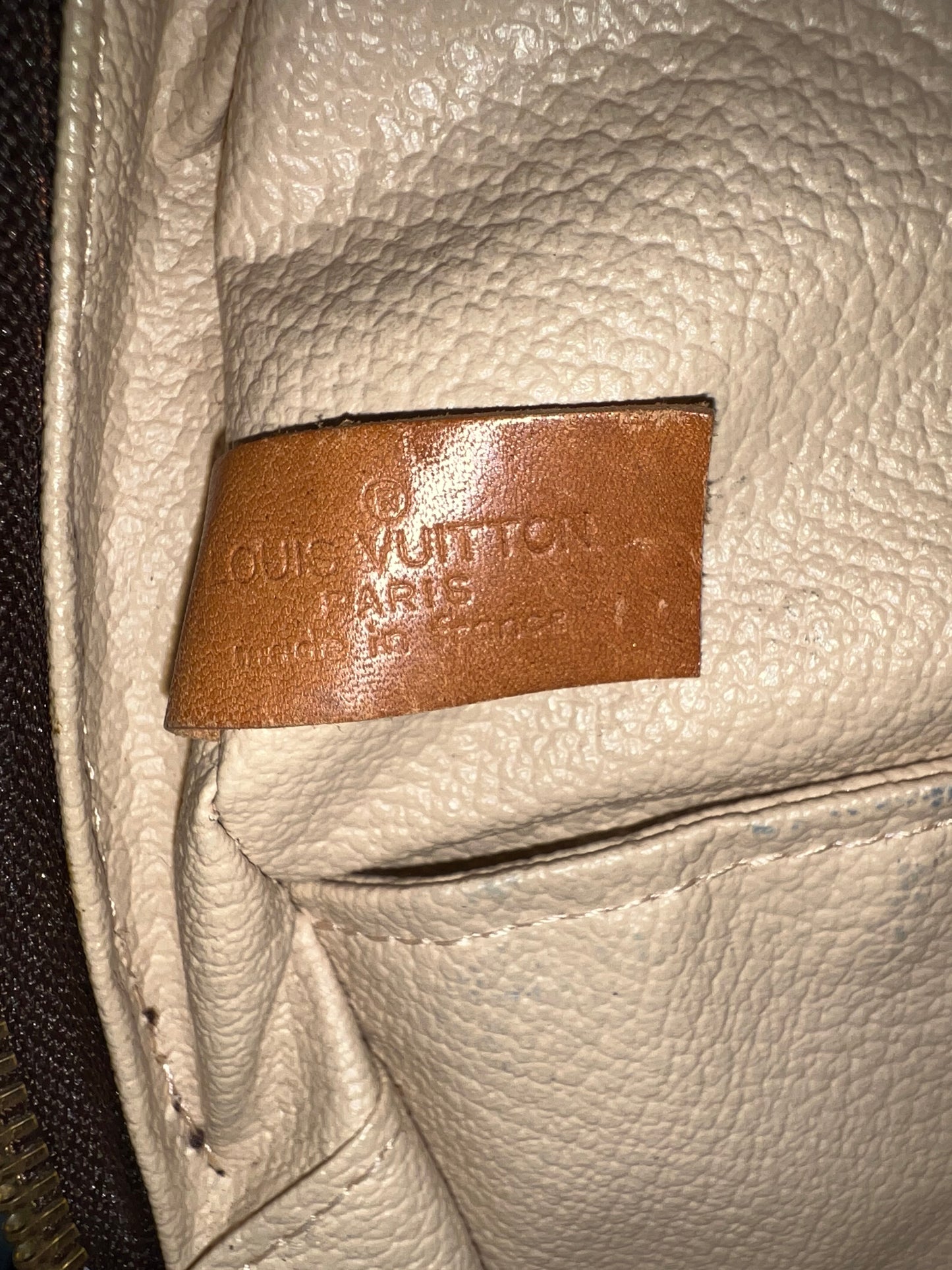 TROUSSE 28 MONOGRAM
