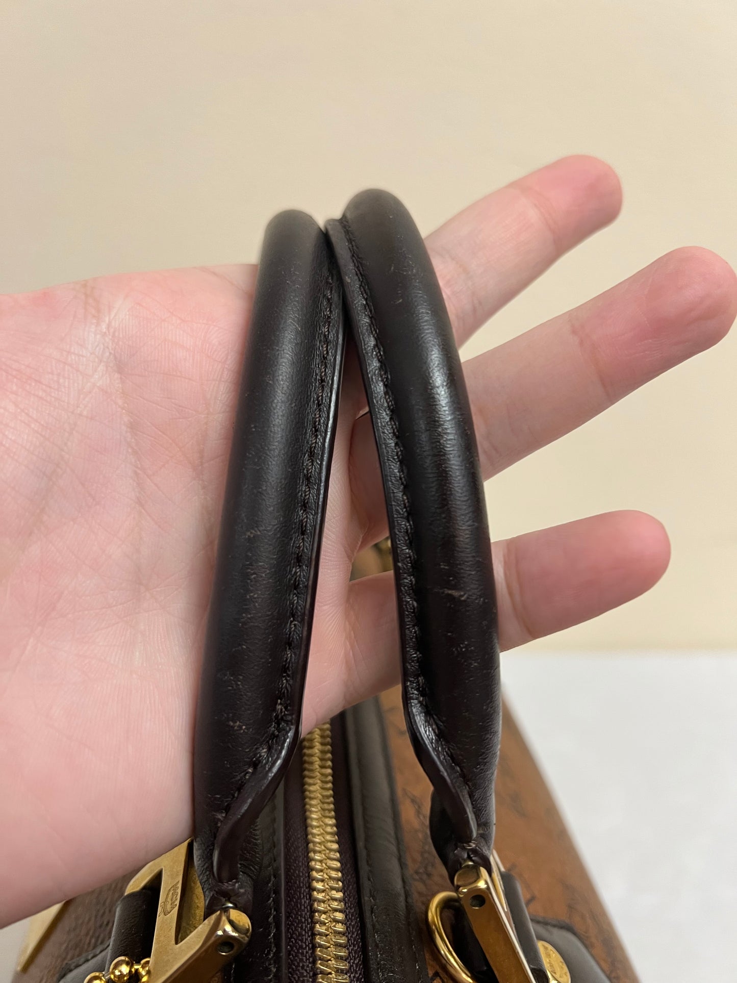 MCM BOSTON CHOCO 25 w/ BONE