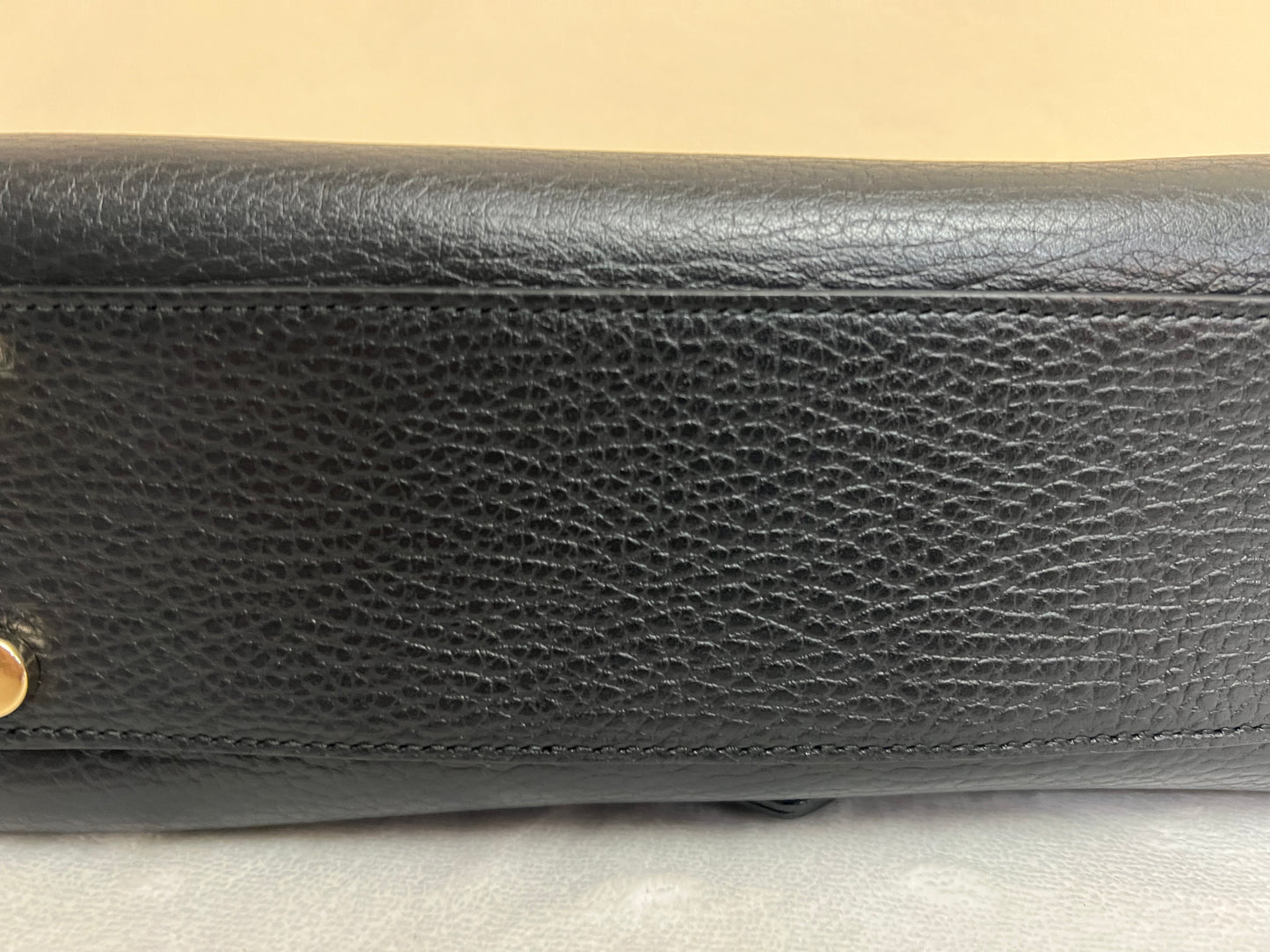INTERLOCKING BLACK SHW 2