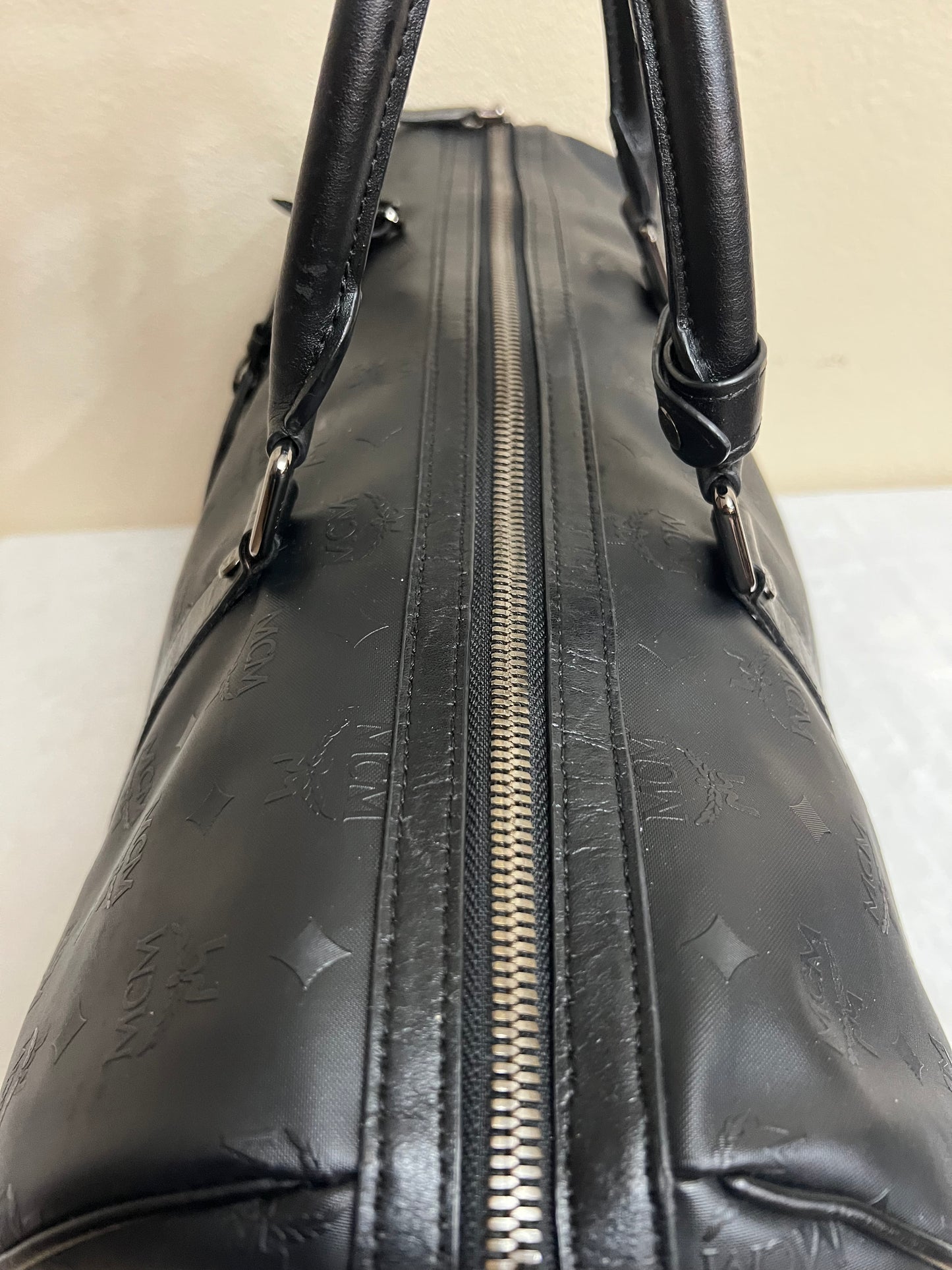 DUFFLE 45 BLACK ON BLACK