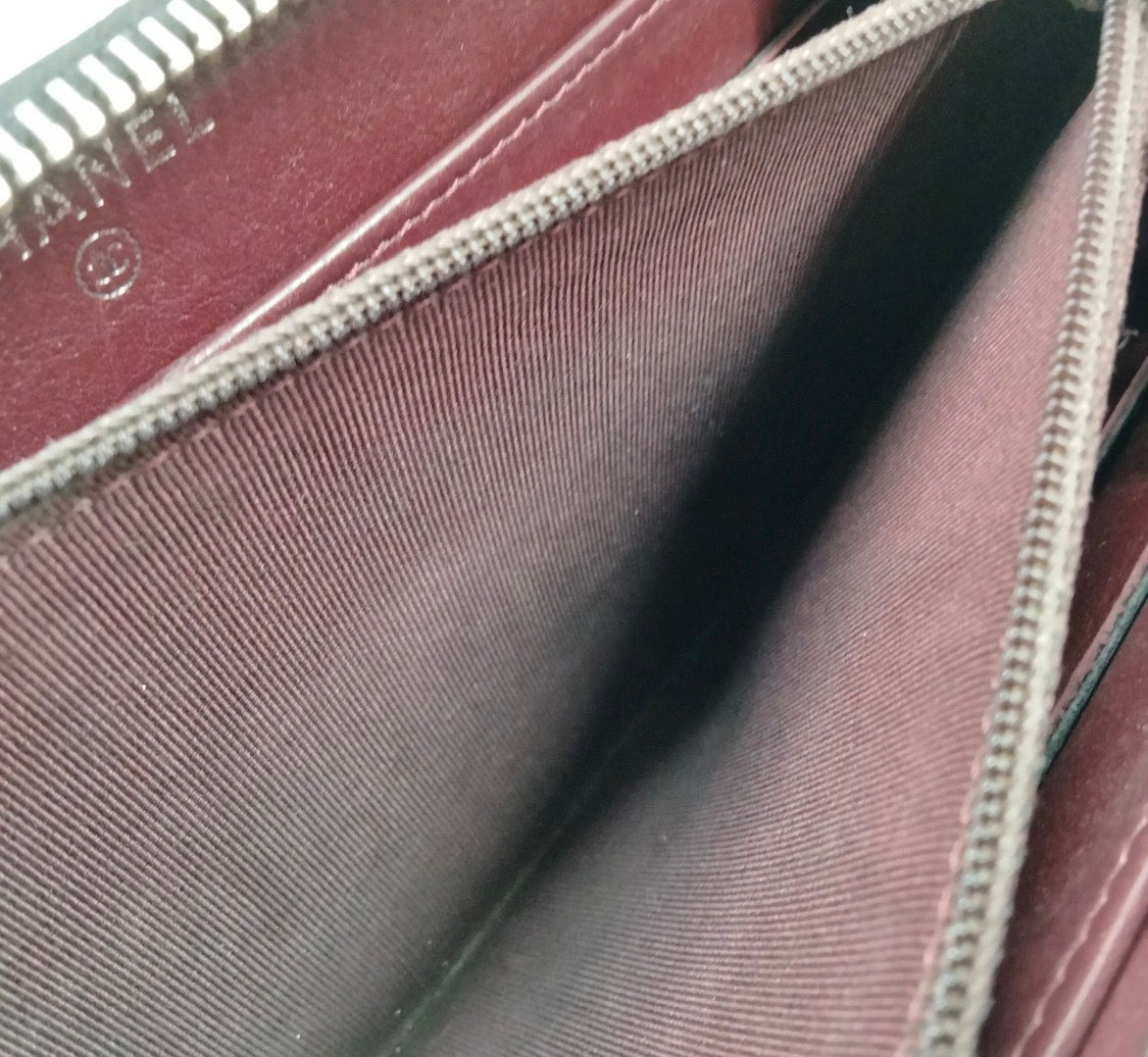 ZIPPY CAVIAR LONG WALLET SILVER GHW