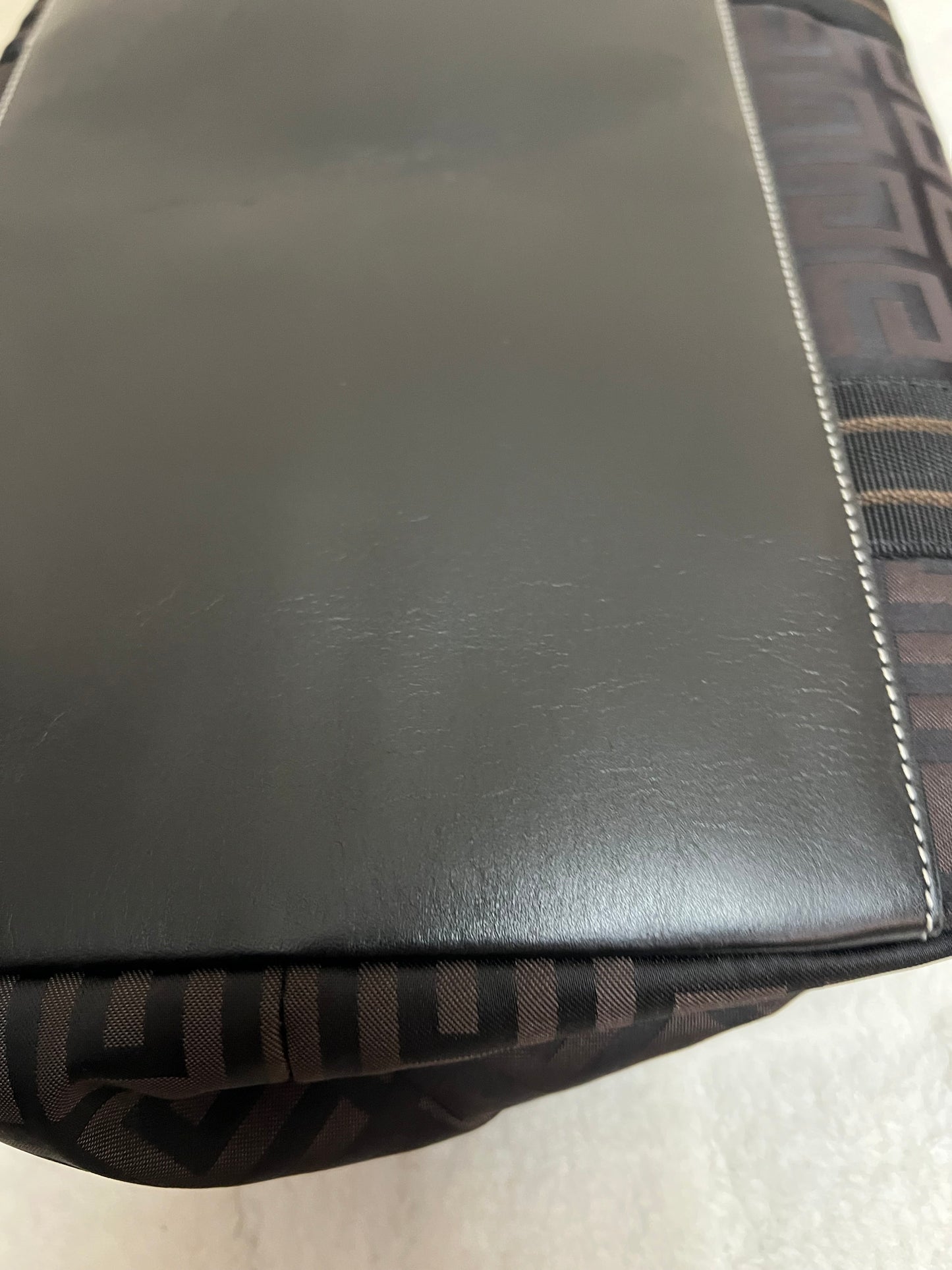 G_I_V_E_N_C_H_Y TOTE