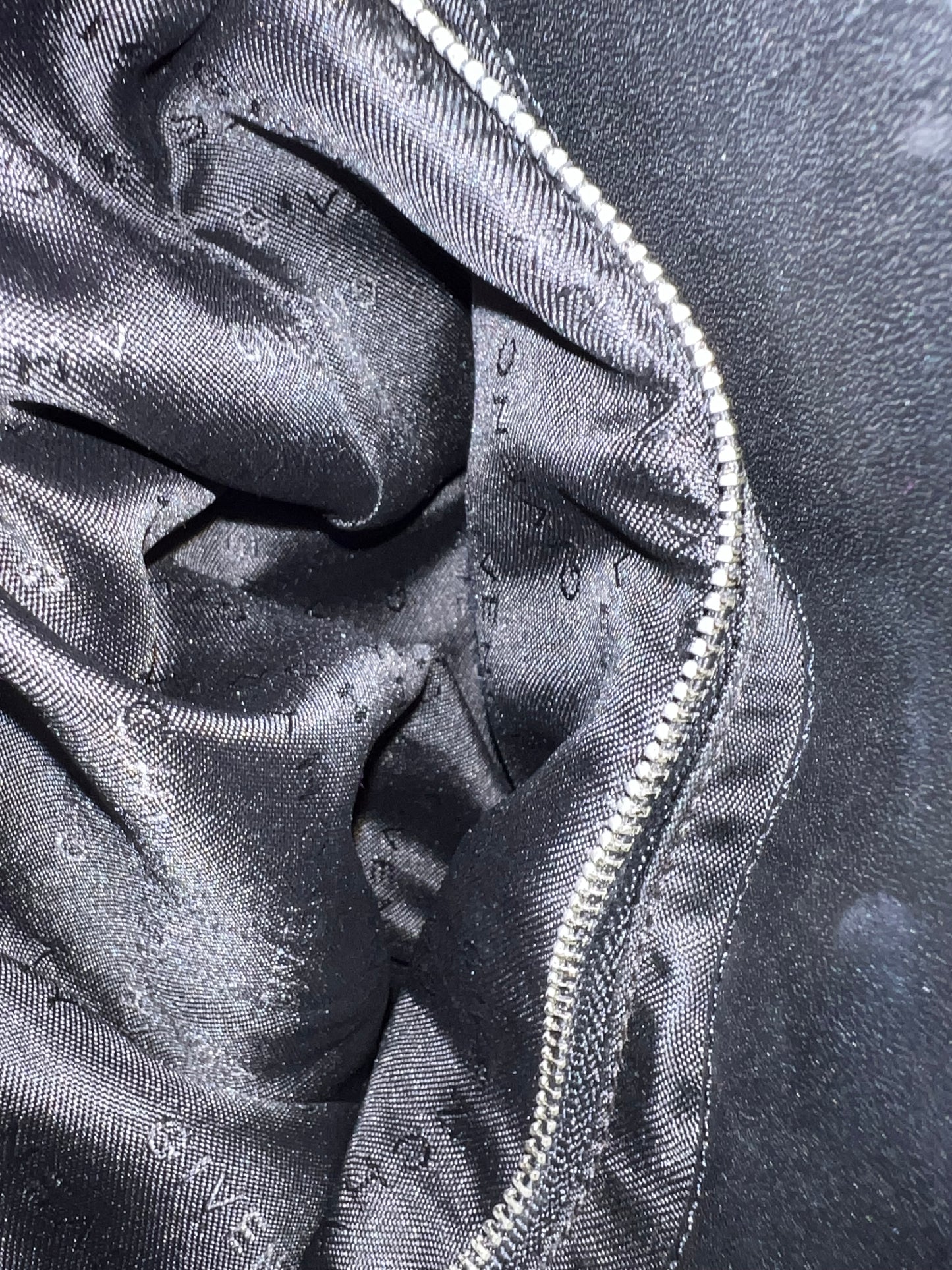 G_I_V_E_N_C_H_Y TOTE