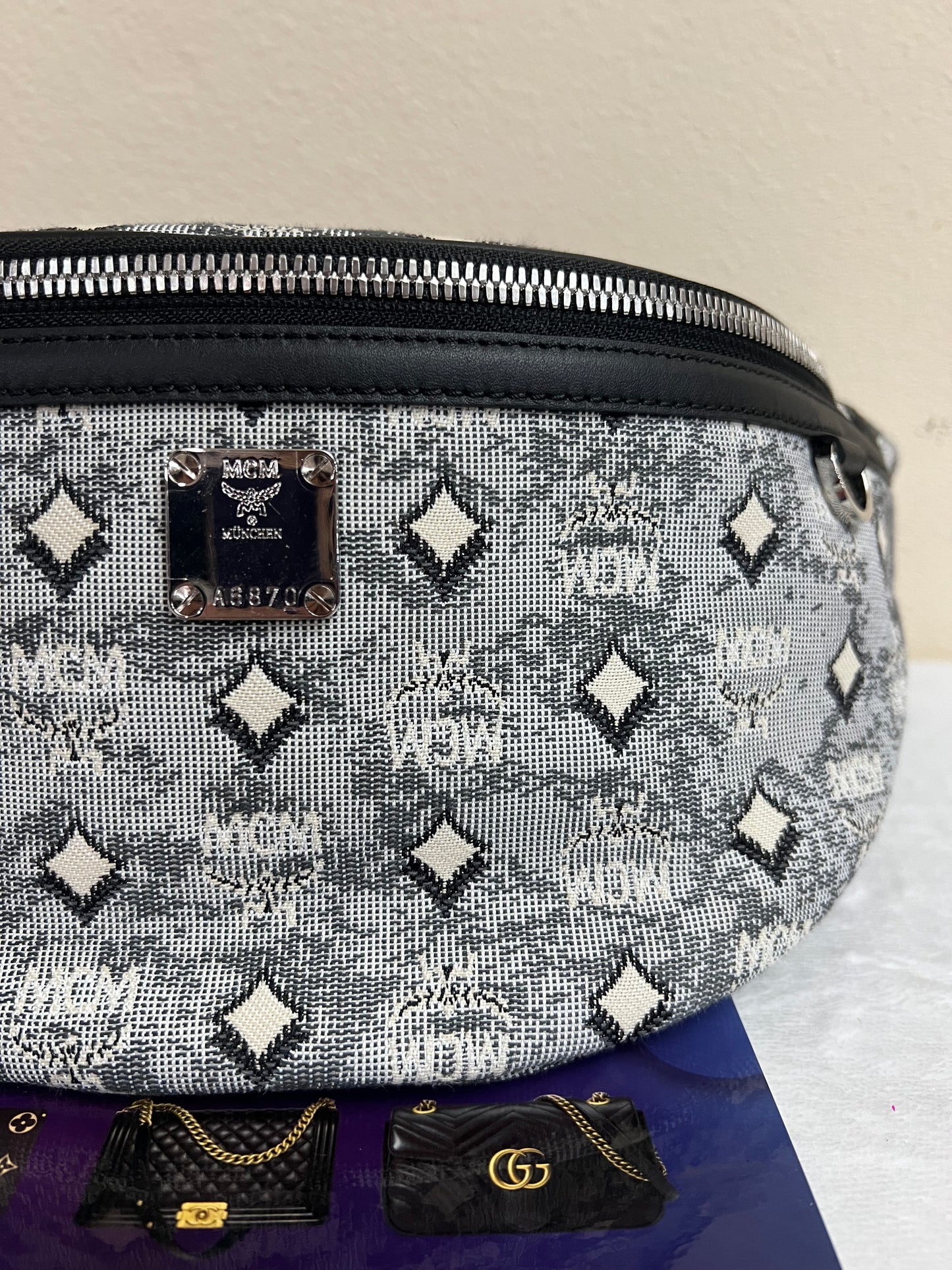 MCM BUMBAG