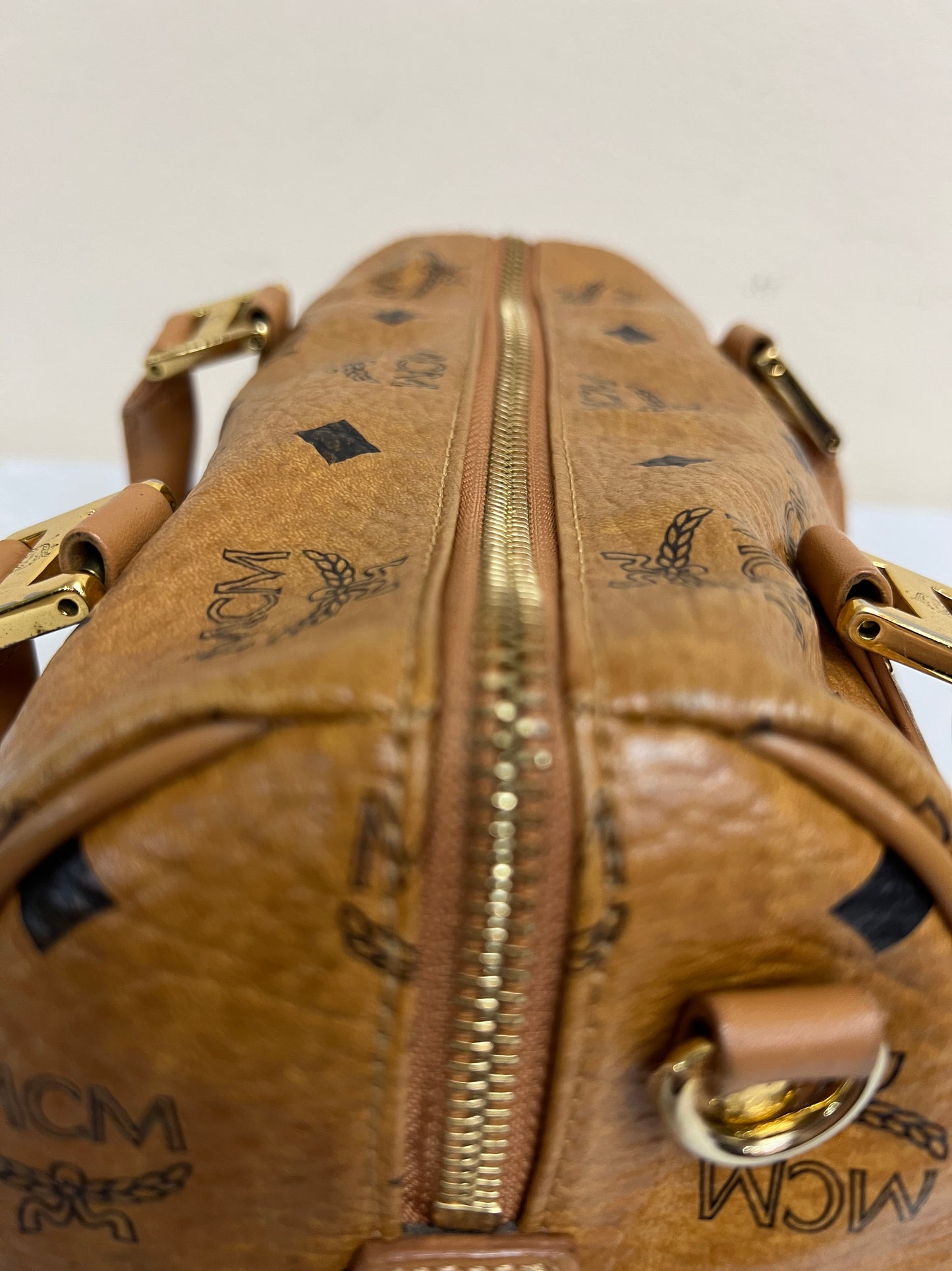 MCM COGNAC BOSTON 20 w/ STRAP