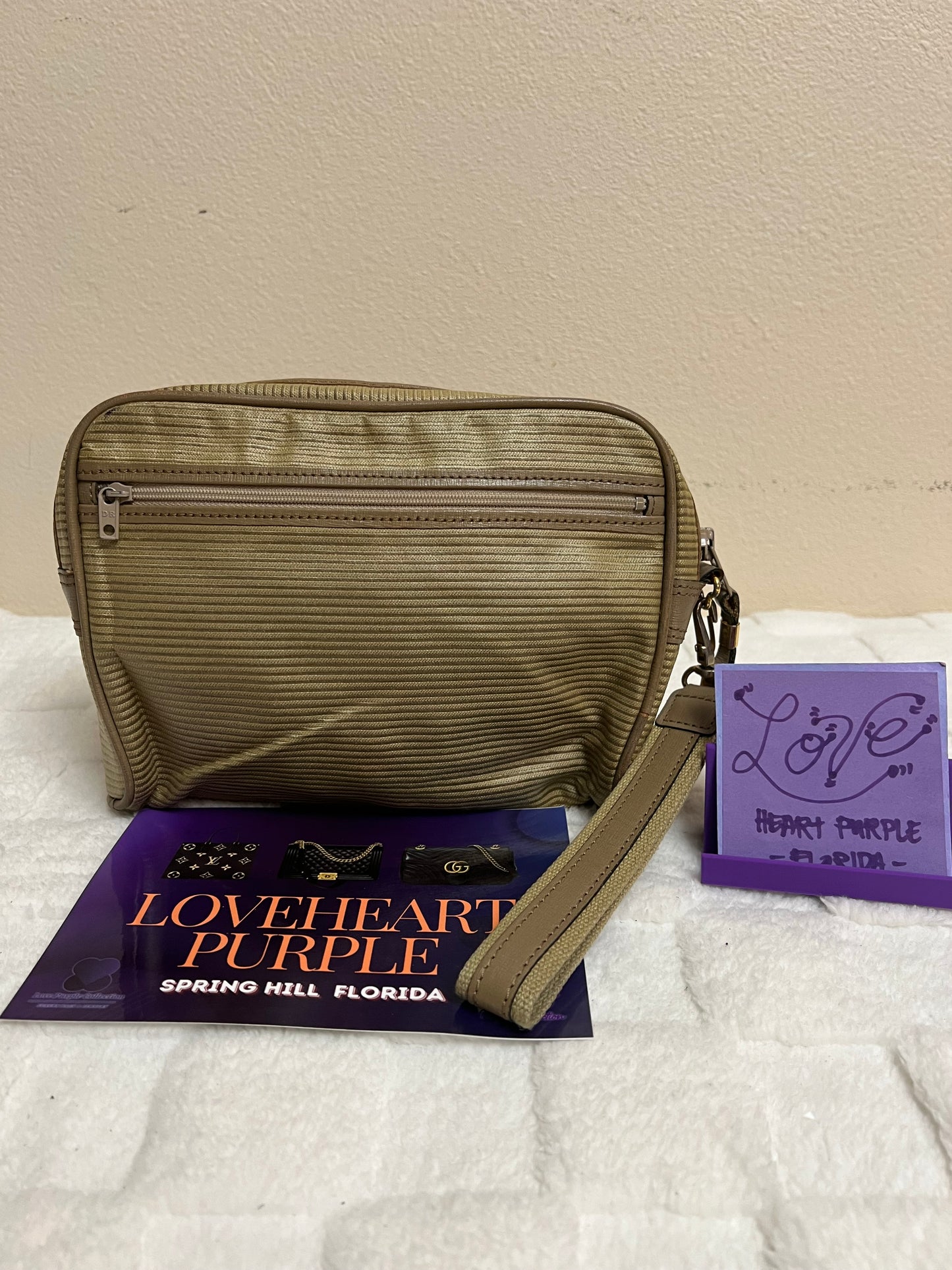 Y _ S _ L WRISTLET