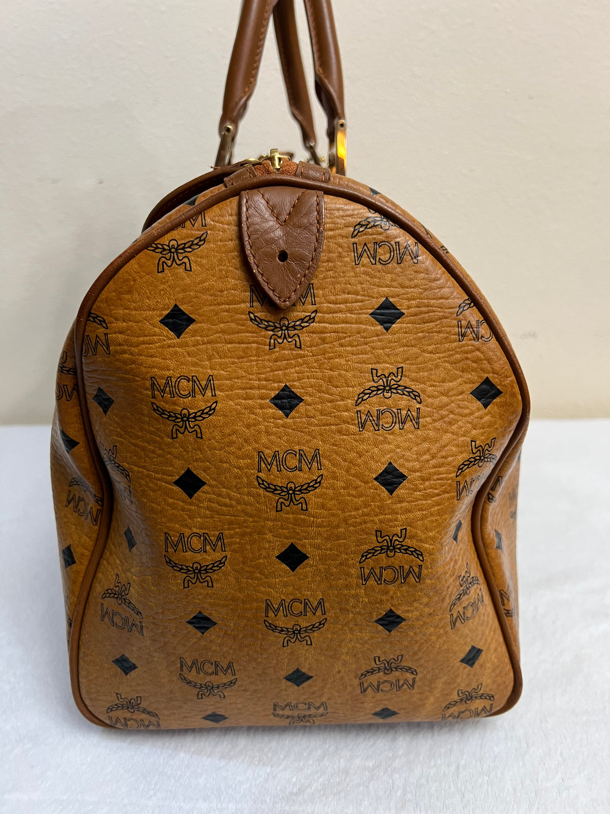 MCM DUFFLE 40 COGNAC