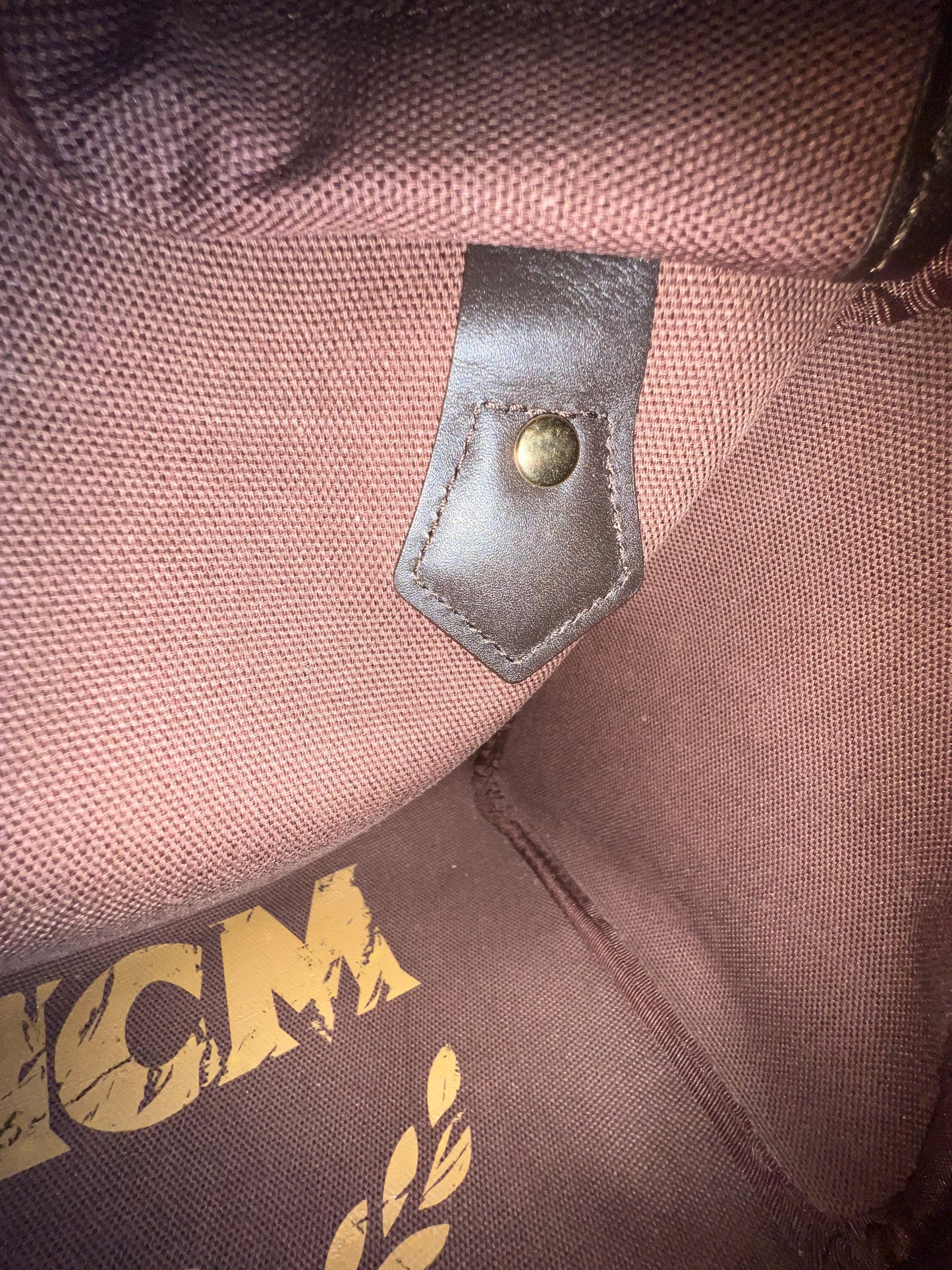 MCM BOSTON CHOCO 25 w/ BONE