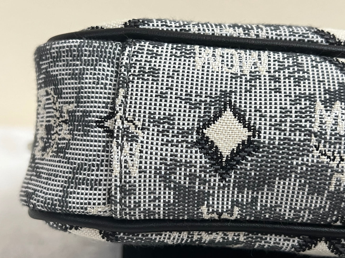 MCM AREN MESSENGER BAG