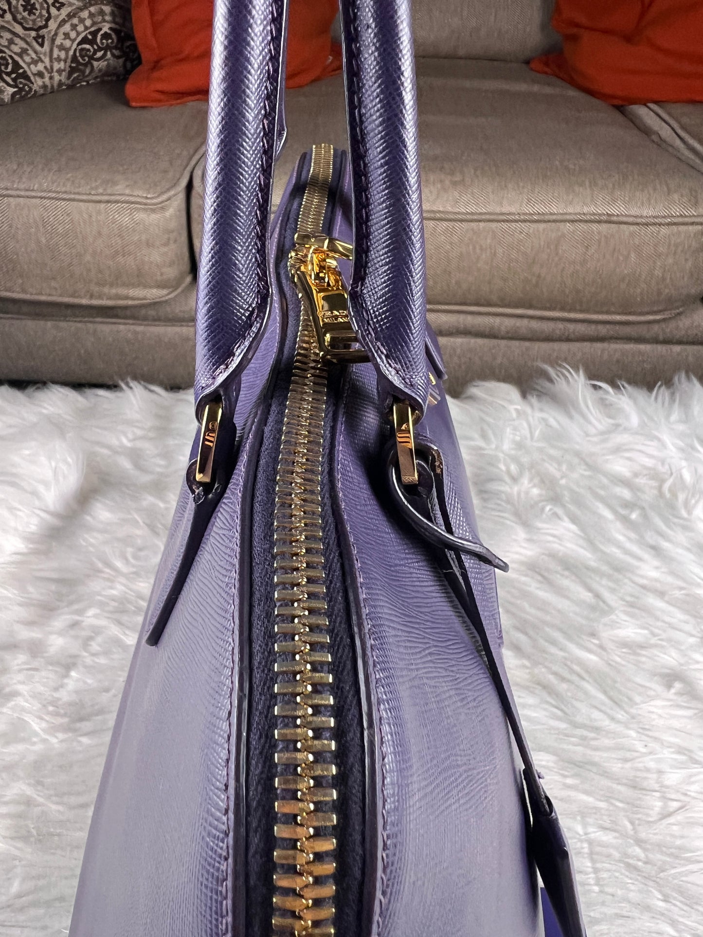 SAFFIANO PROMENADE HANDBAG