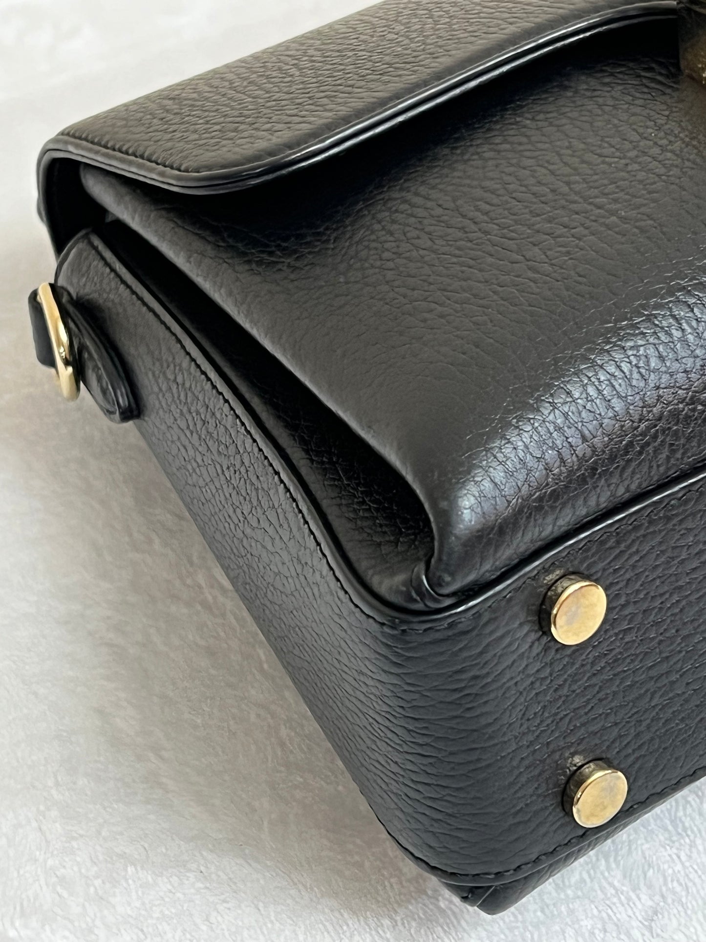 INTERLOCKING TOP HANDLE BLACK